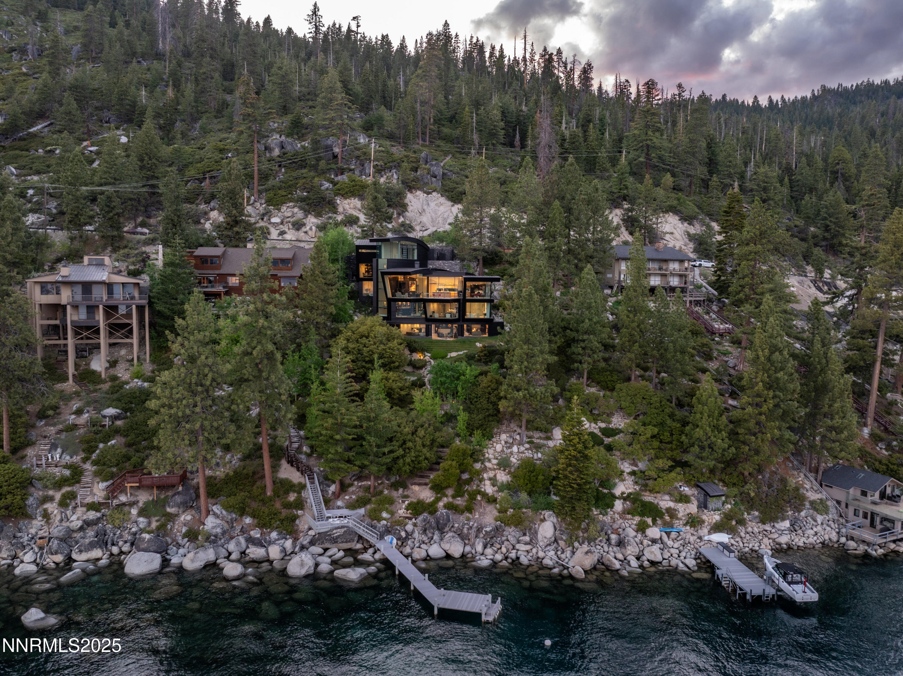 065_12-print-530_gonowabie_drone-13_221