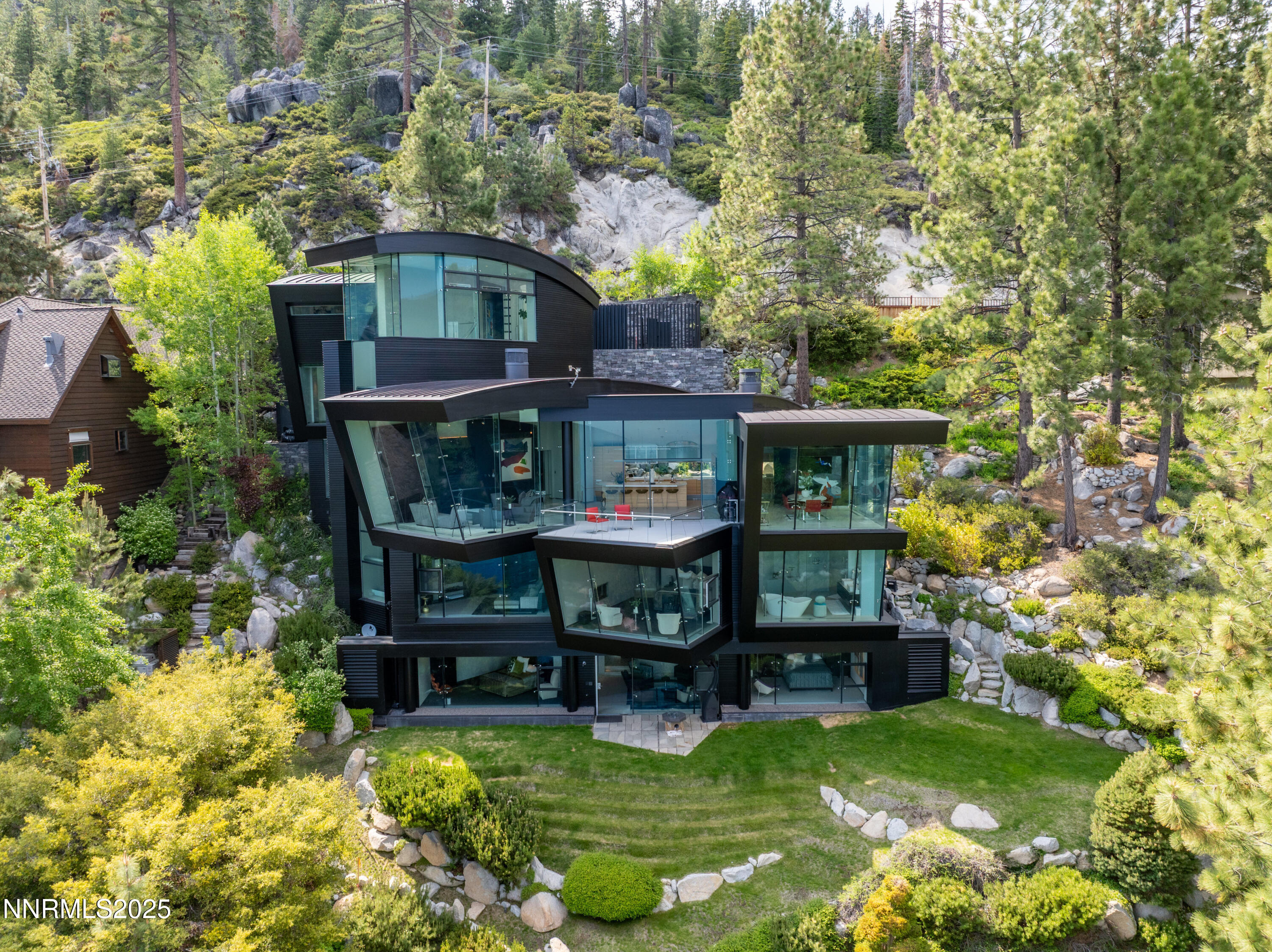 066_2-print-530_gonowabie_drone-5_467