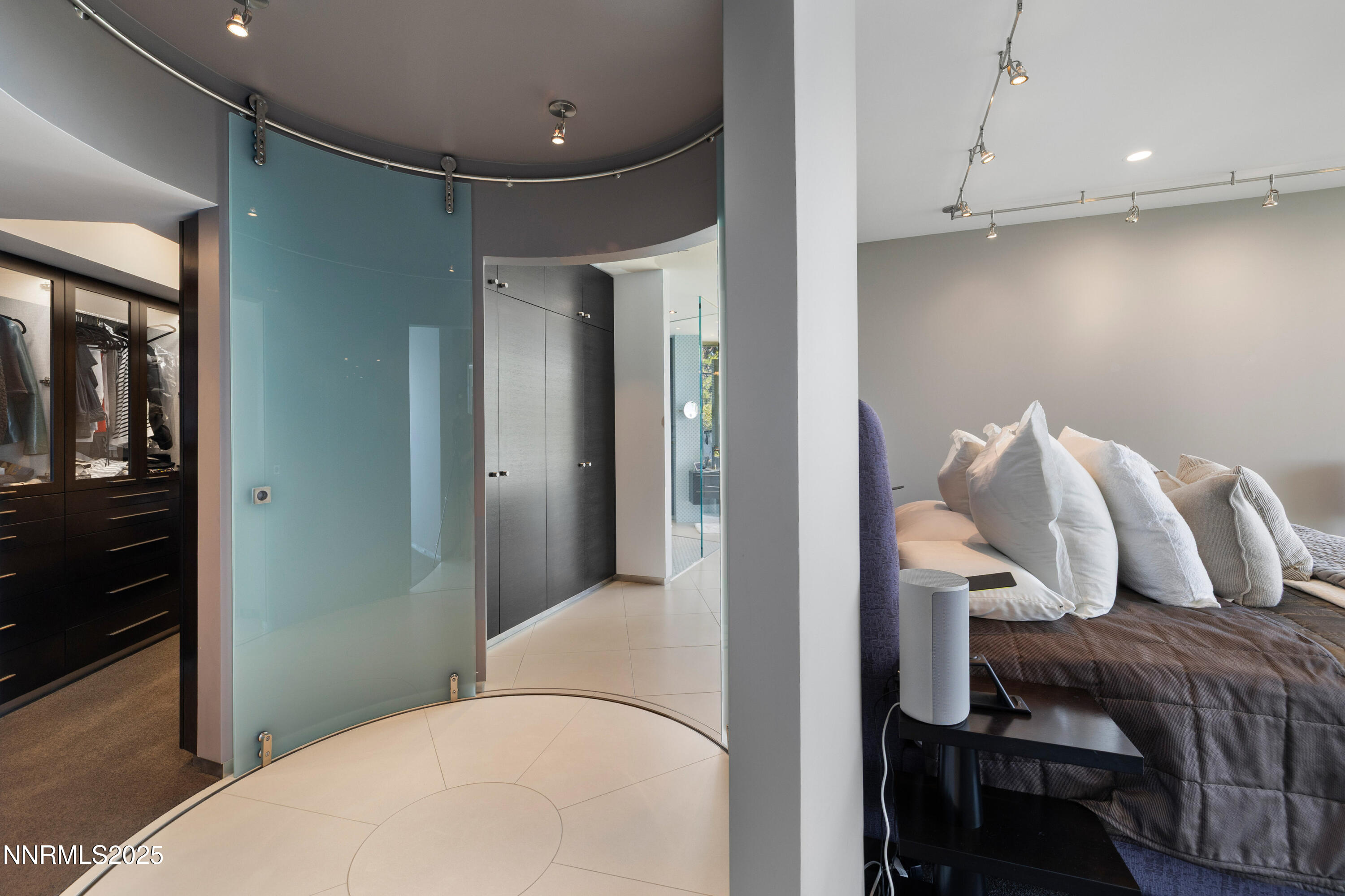 024_41-print-530_gonowabie-23_180