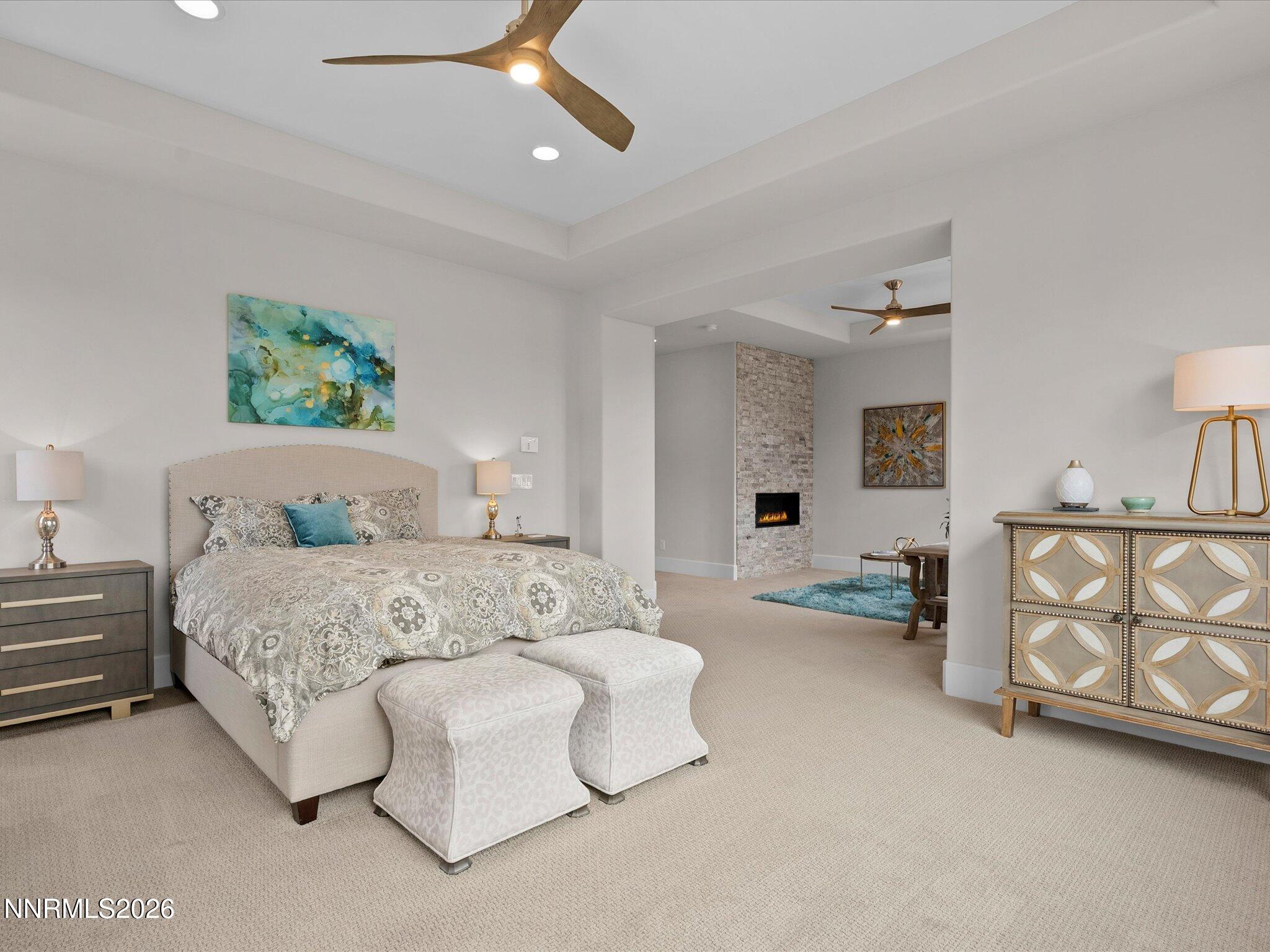 2-5452 Salmon River Ct-152-1