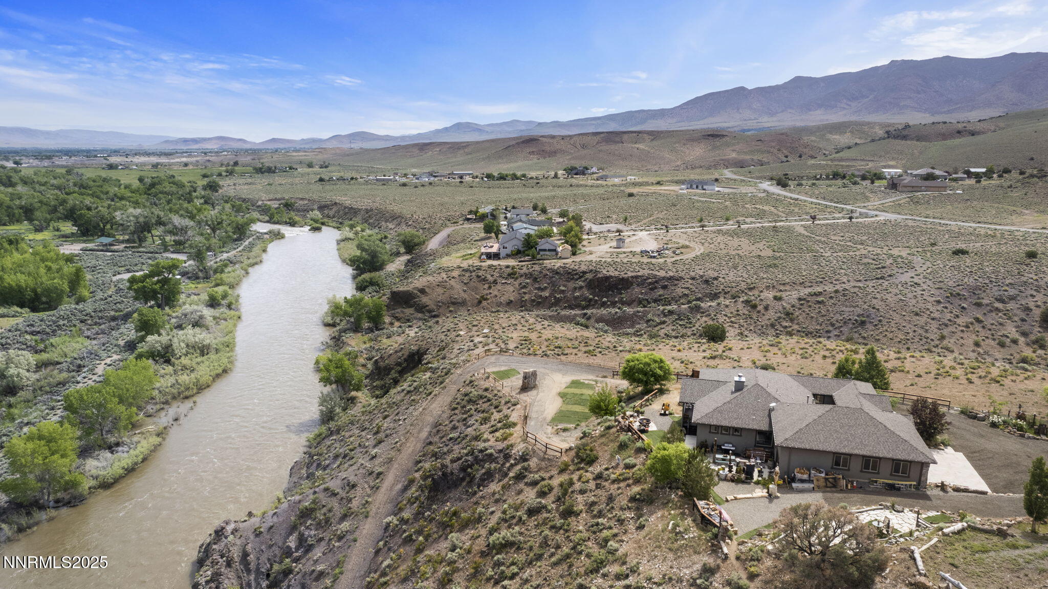 7-web-or-mls-DJI_0103