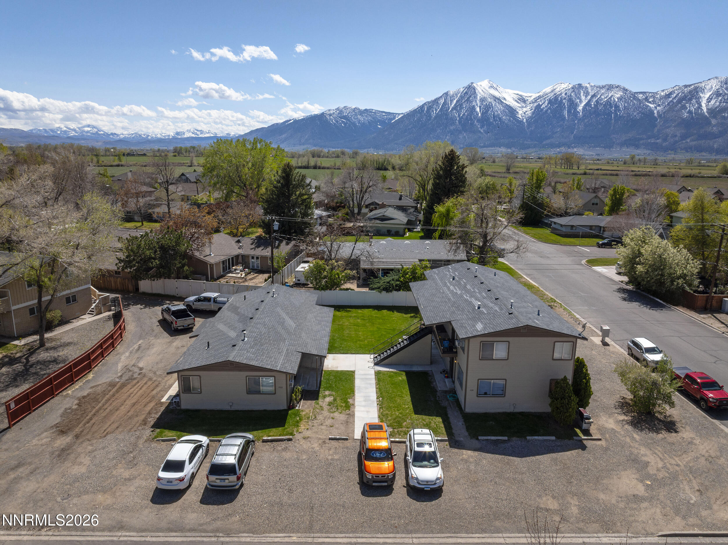 1532 & 1534 County Road