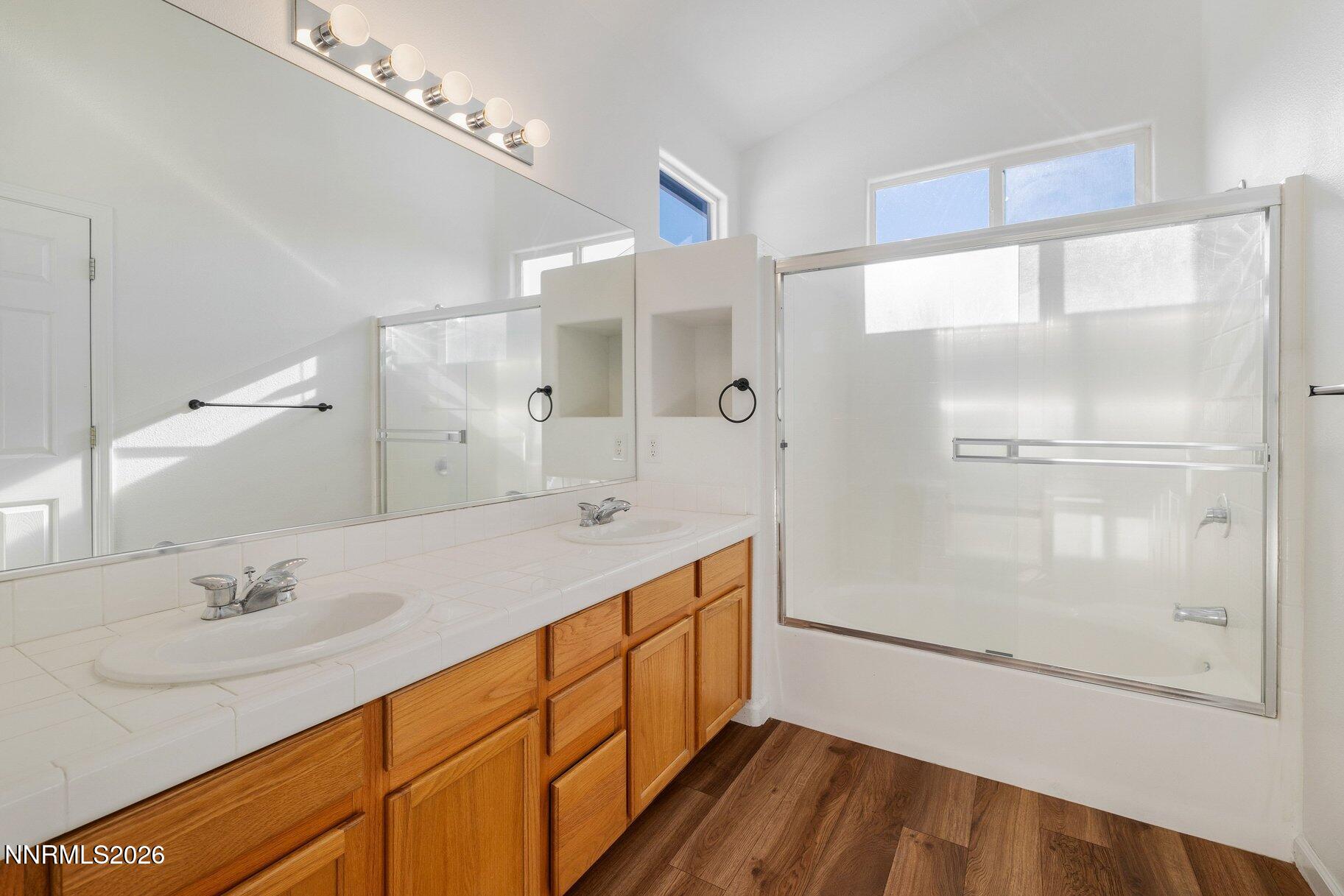 017_18-print-9560_antelope_creek-22_991