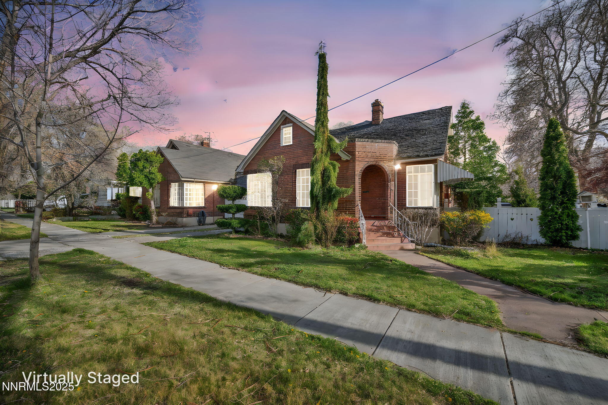 2-web-or-mls-590-st-lawrence-ave