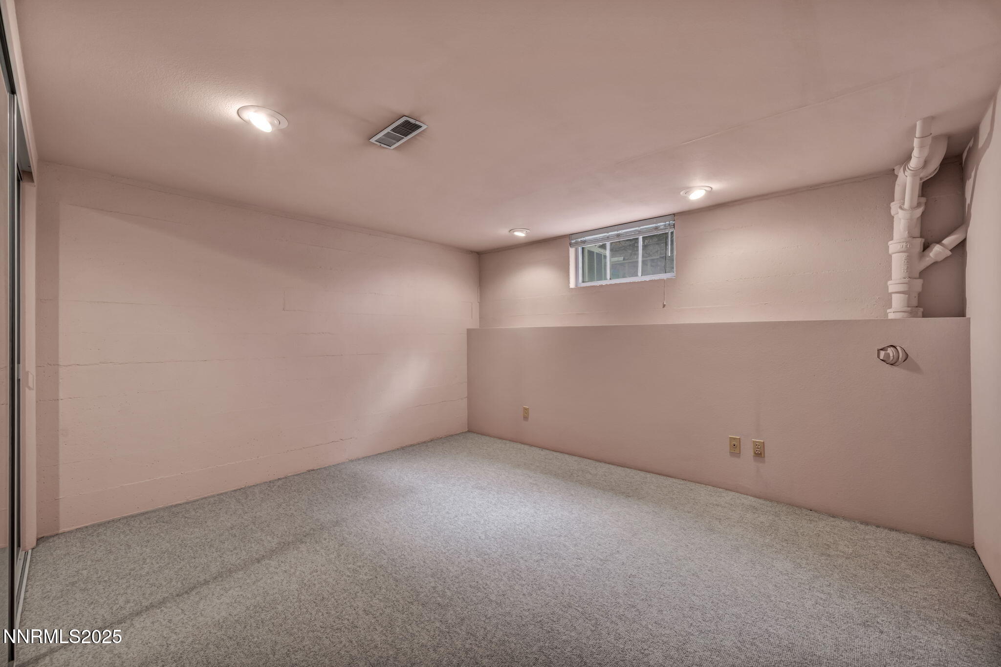 77-web-or-mls-590-st-lawrence-ave