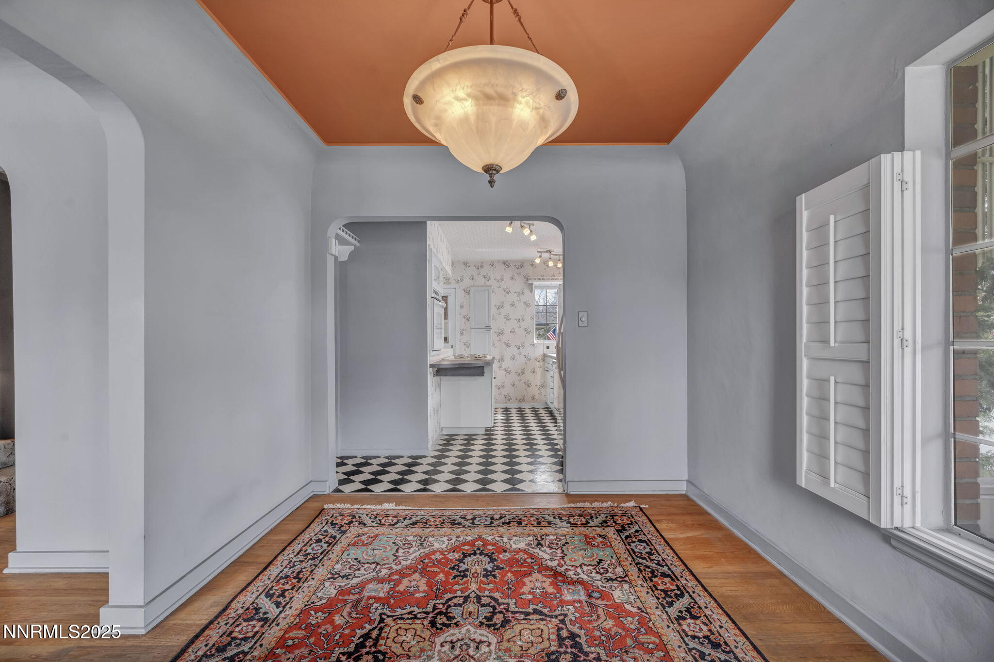 41-web-or-mls-590-st-lawrence-ave