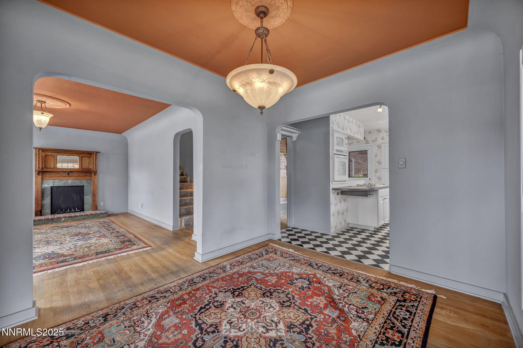 42-web-or-mls-590-st-lawrence-ave