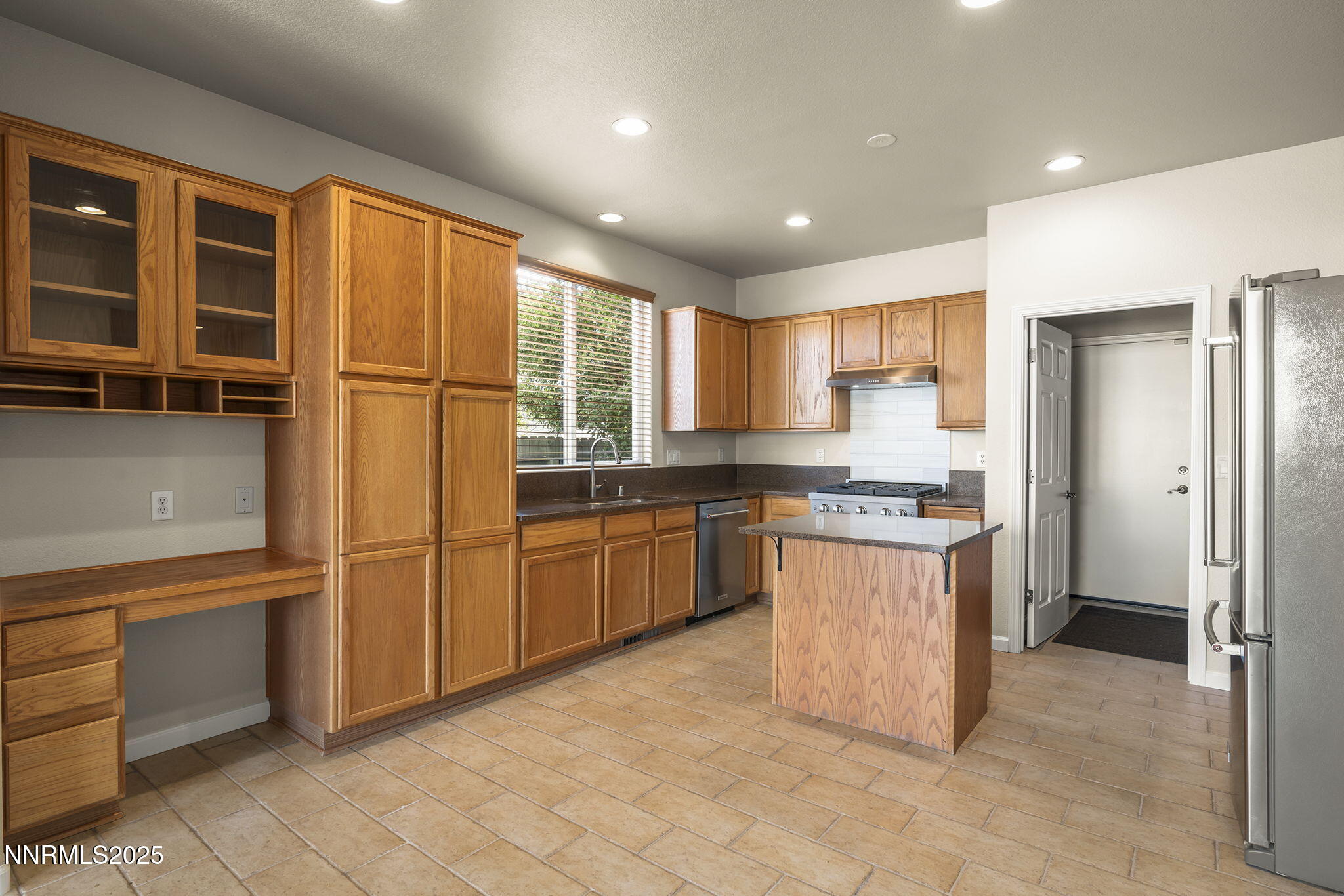 21-web-or-mls-_DSC4055