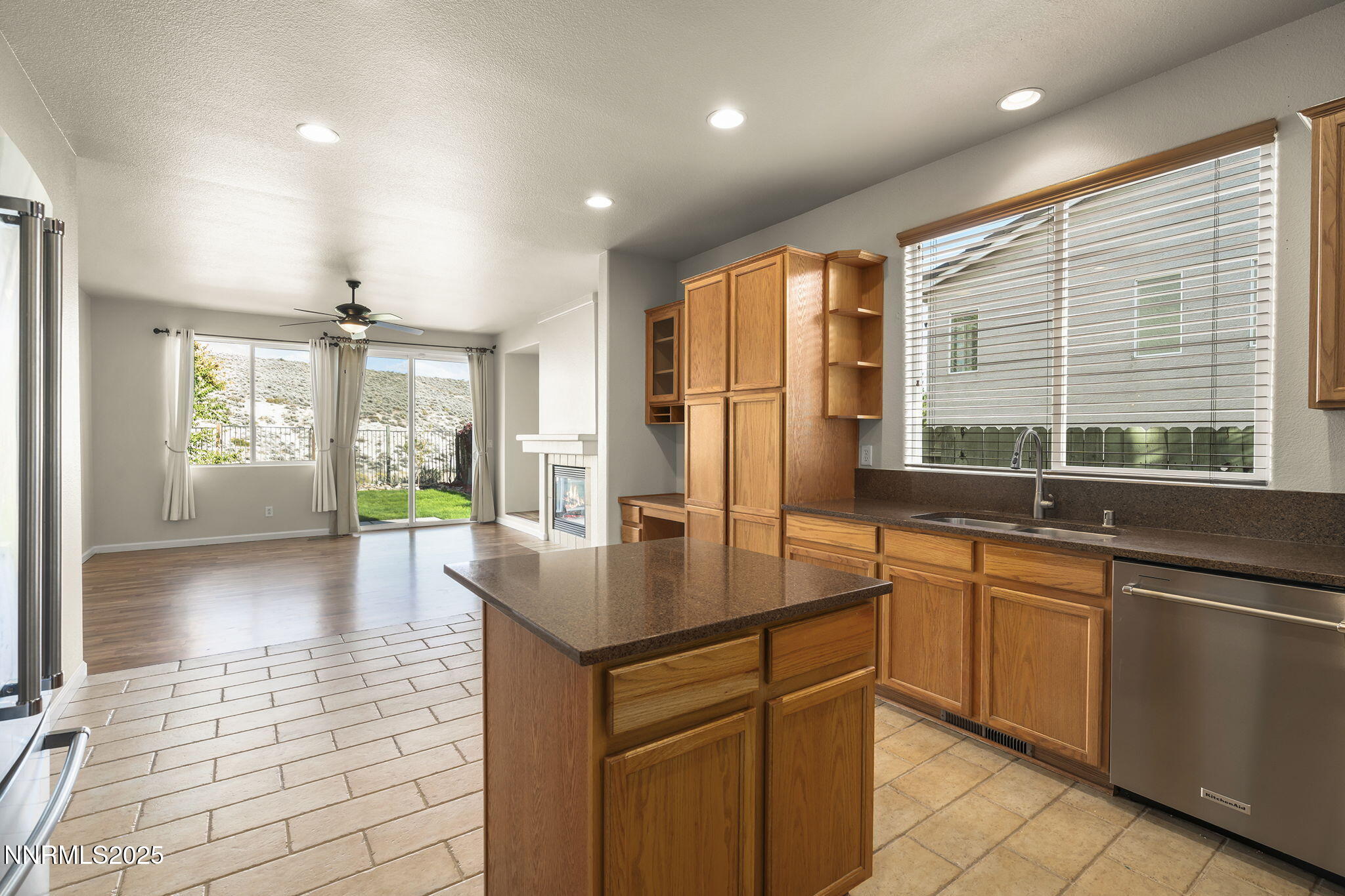 25-web-or-mls-_DSC4069