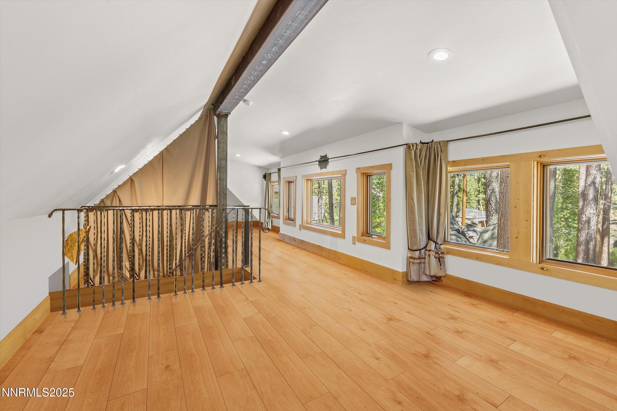 23-IMG_6263_Final 02