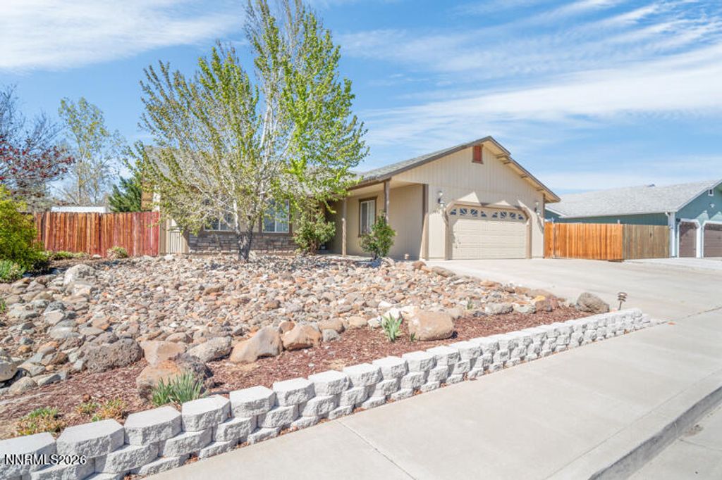 Photo of 1076 Gadwall Way, Sparks, NV 89441 (MLS # 260004047)