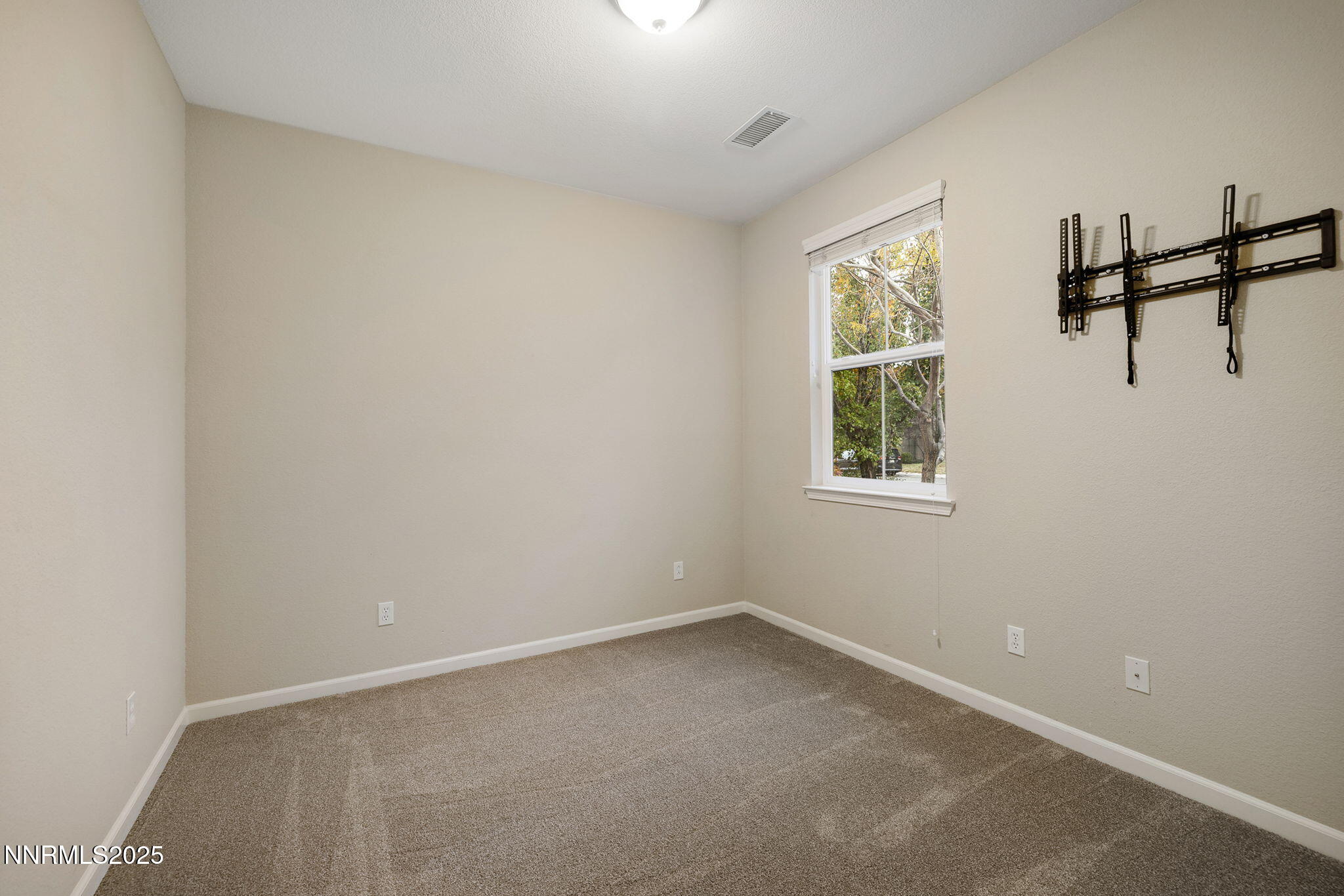 22-web-or-mls-10777 Grayslake-11