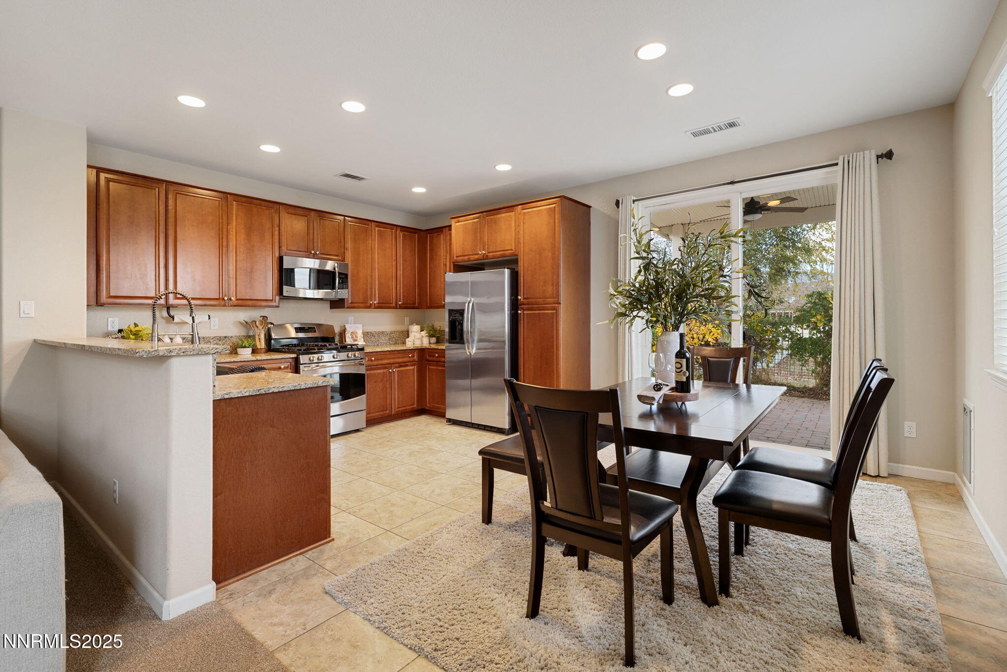 16-web-or-mls-10777 Grayslake-5