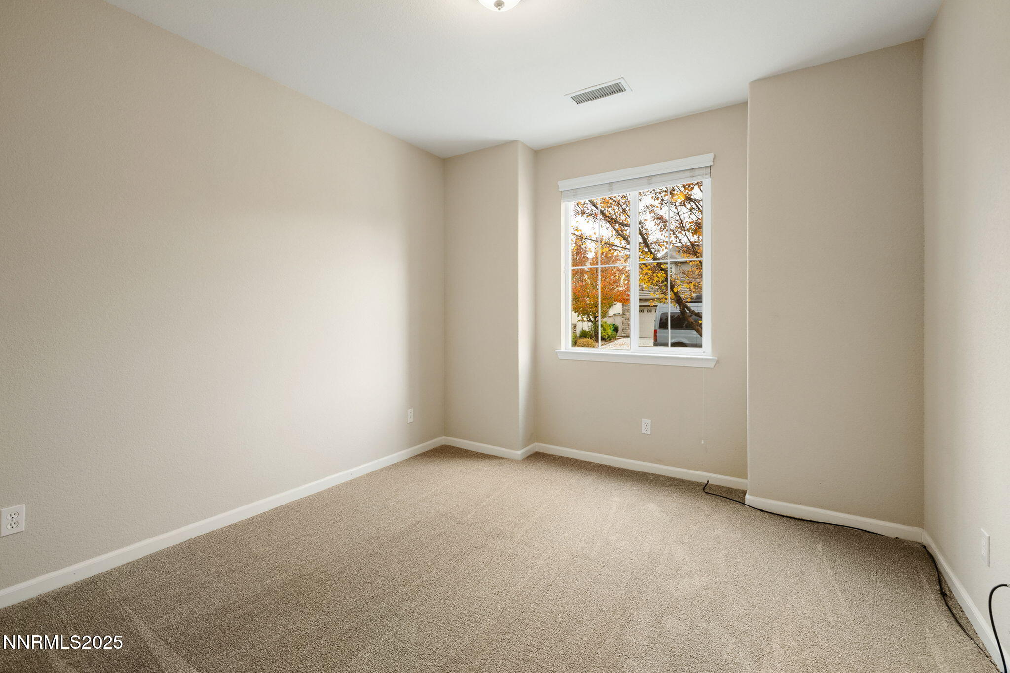 24-web-or-mls-10777 Grayslake-13