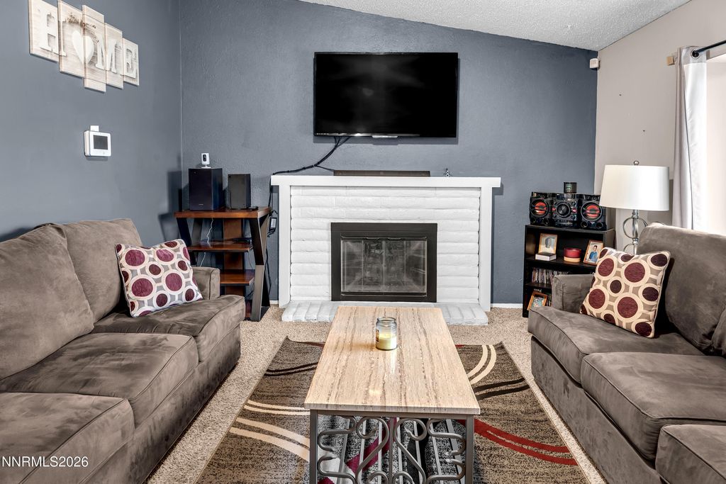 Photo of 1012 Alta Vista Drive, Sparks, NV 89434 (MLS # 260000760)