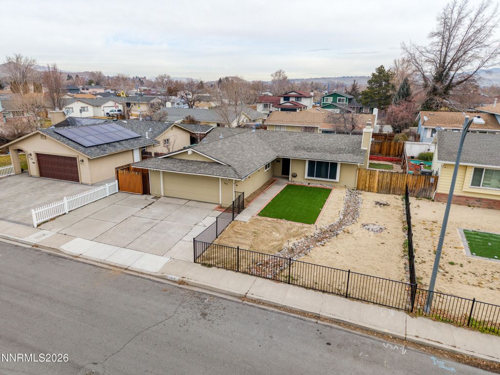 Photo of 1012 Alta Vista Drive, Sparks, NV 89434 (MLS # 260000760)