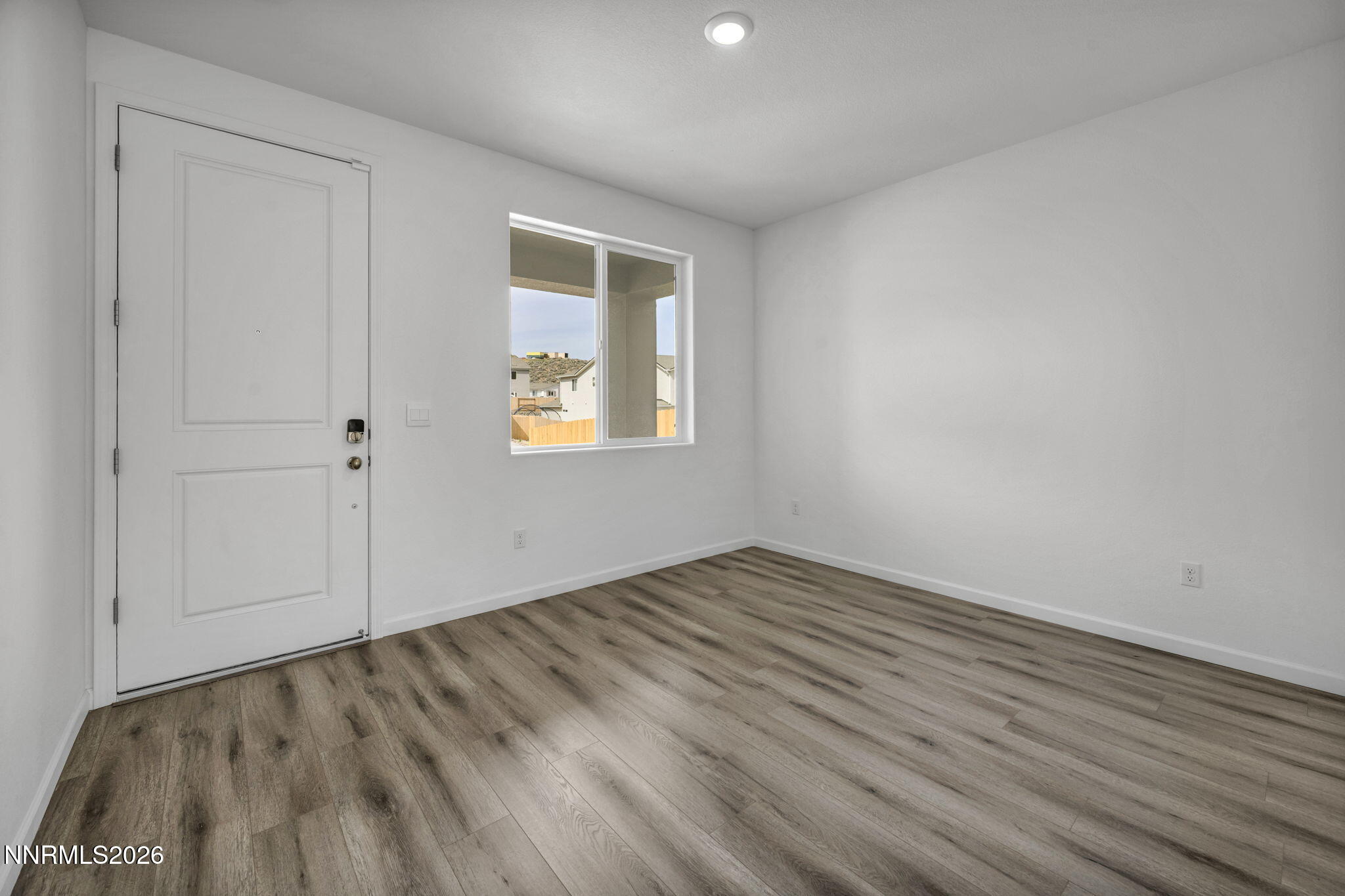 10-web-or-mls-725-kess-way