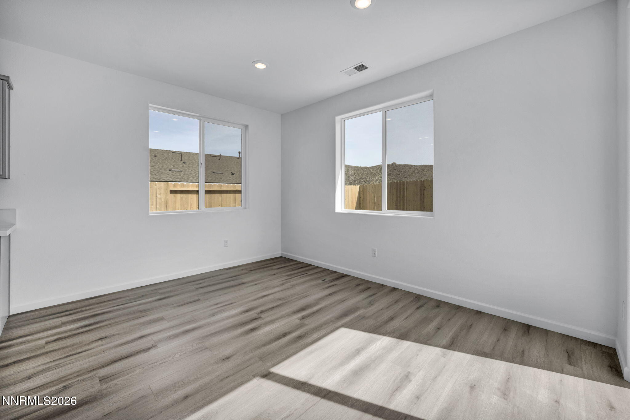 9-web-or-mls-725-kess-way