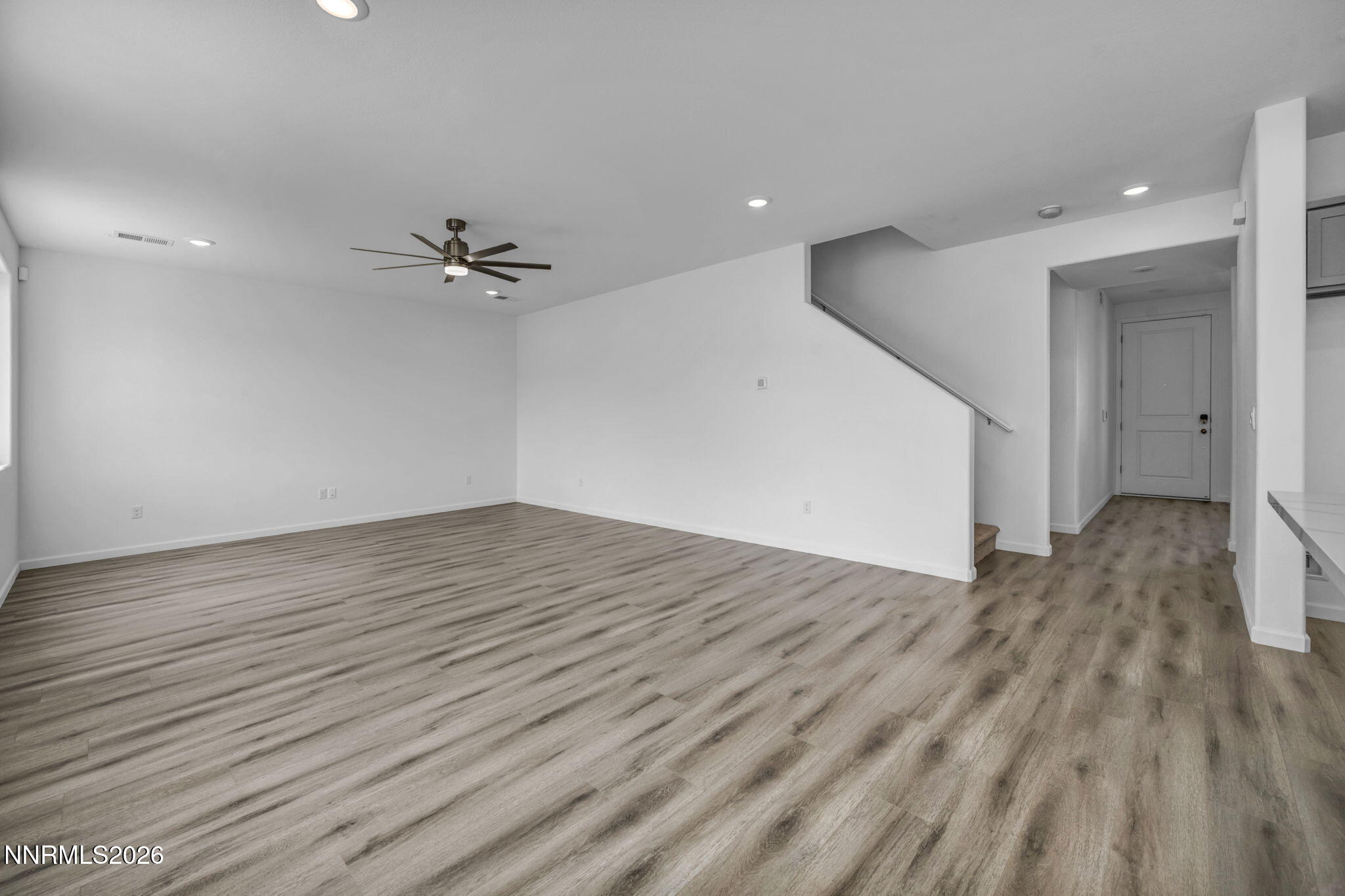 7-web-or-mls-725-kess-way
