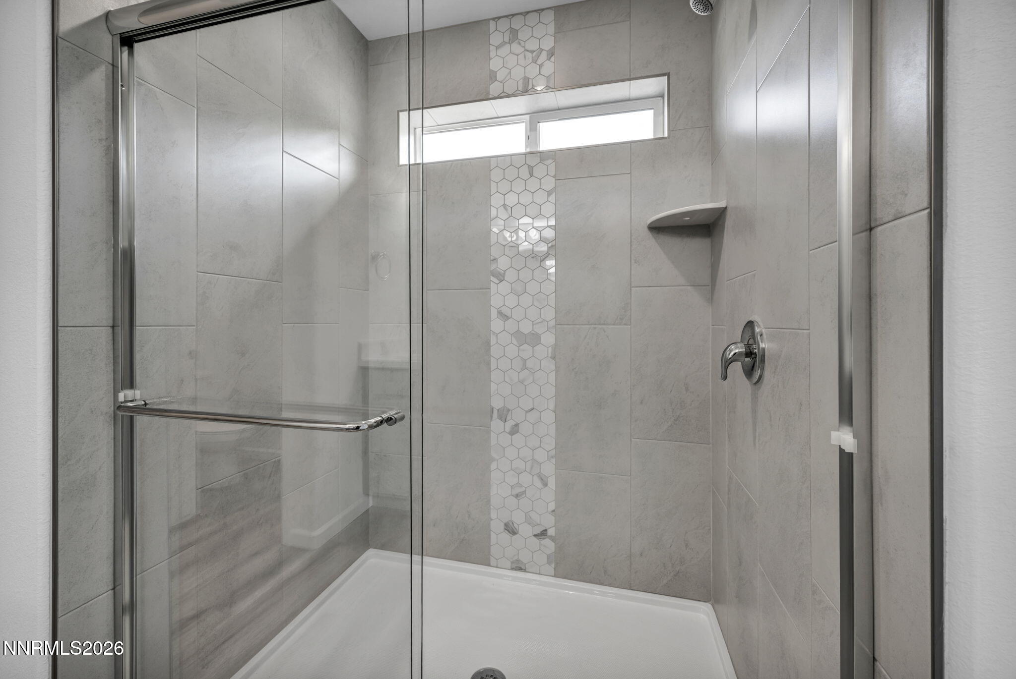 28-web-or-mls-725-kess-way