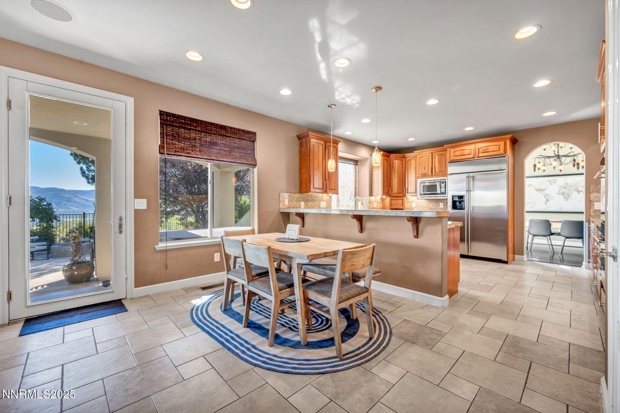 19ab-web-or-mls-1520-taos-ln