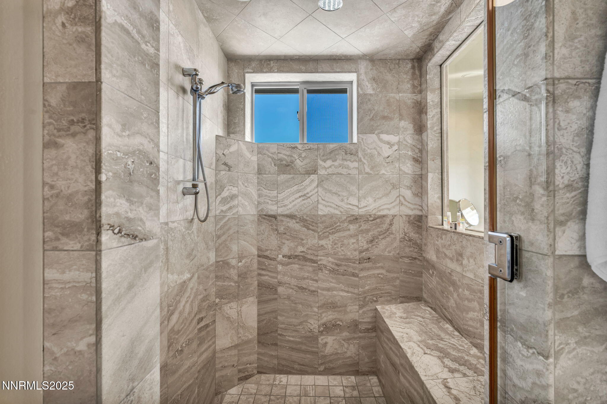 45-web-or-mls-1520-taos-ln