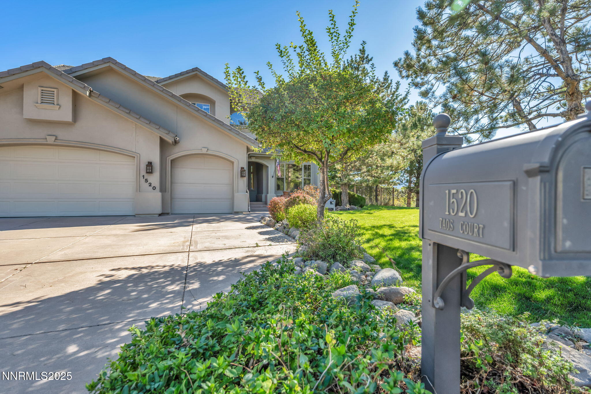 103-web-or-mls-1520-taos-ln (2)