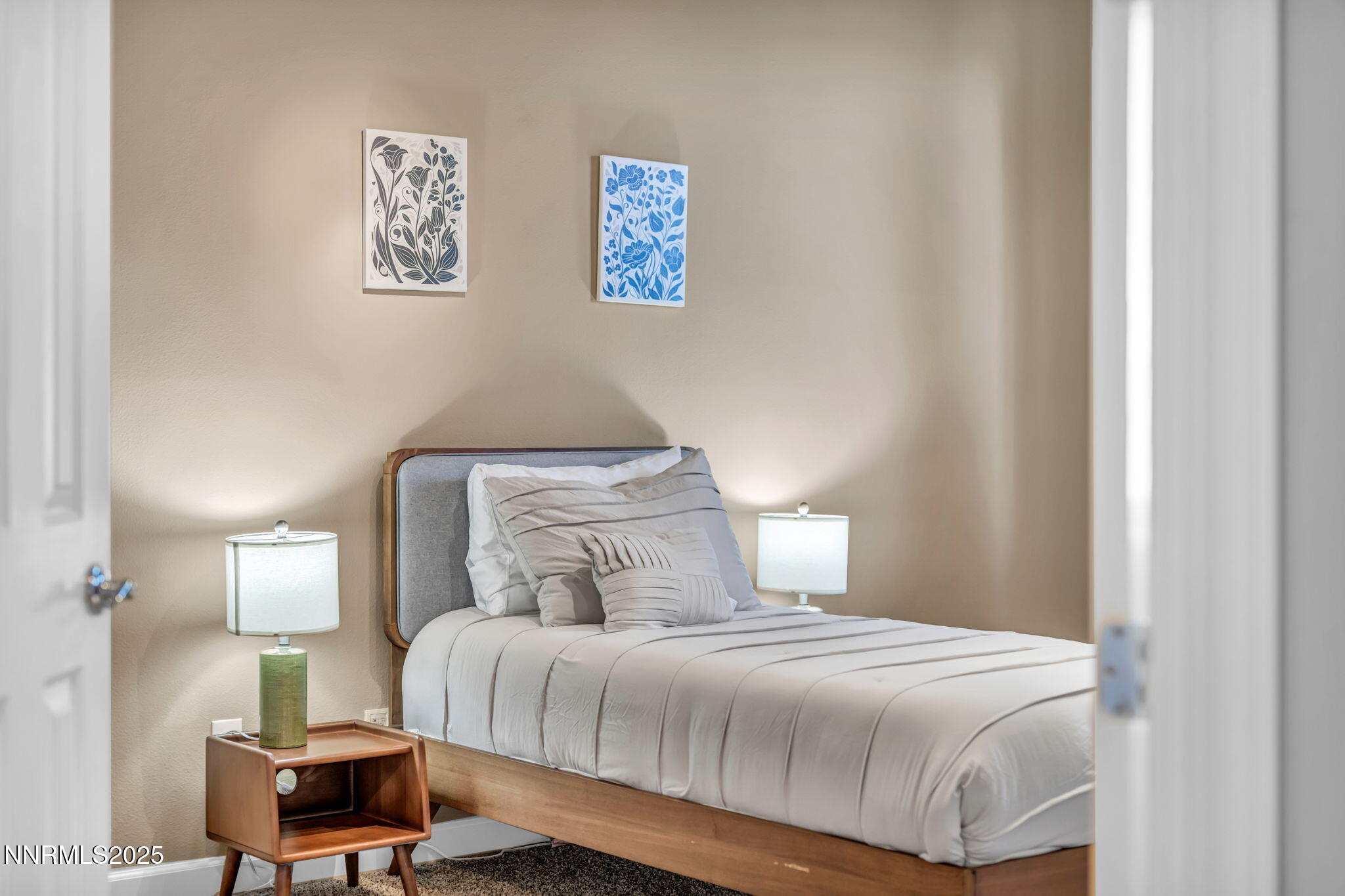 51b-web-or-mls-1520-taos-ln