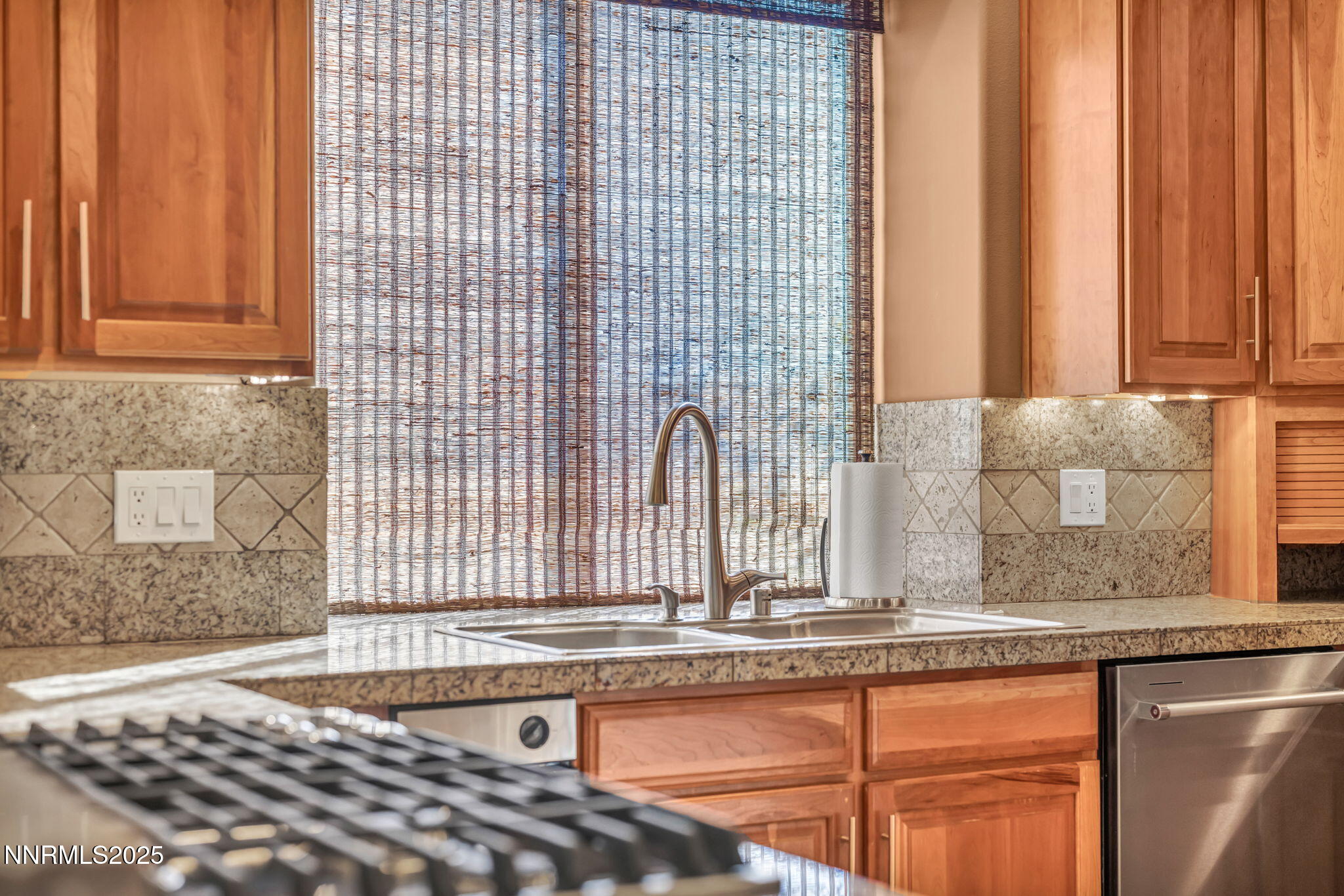 19b-web-or-mls-1520-taos-ln