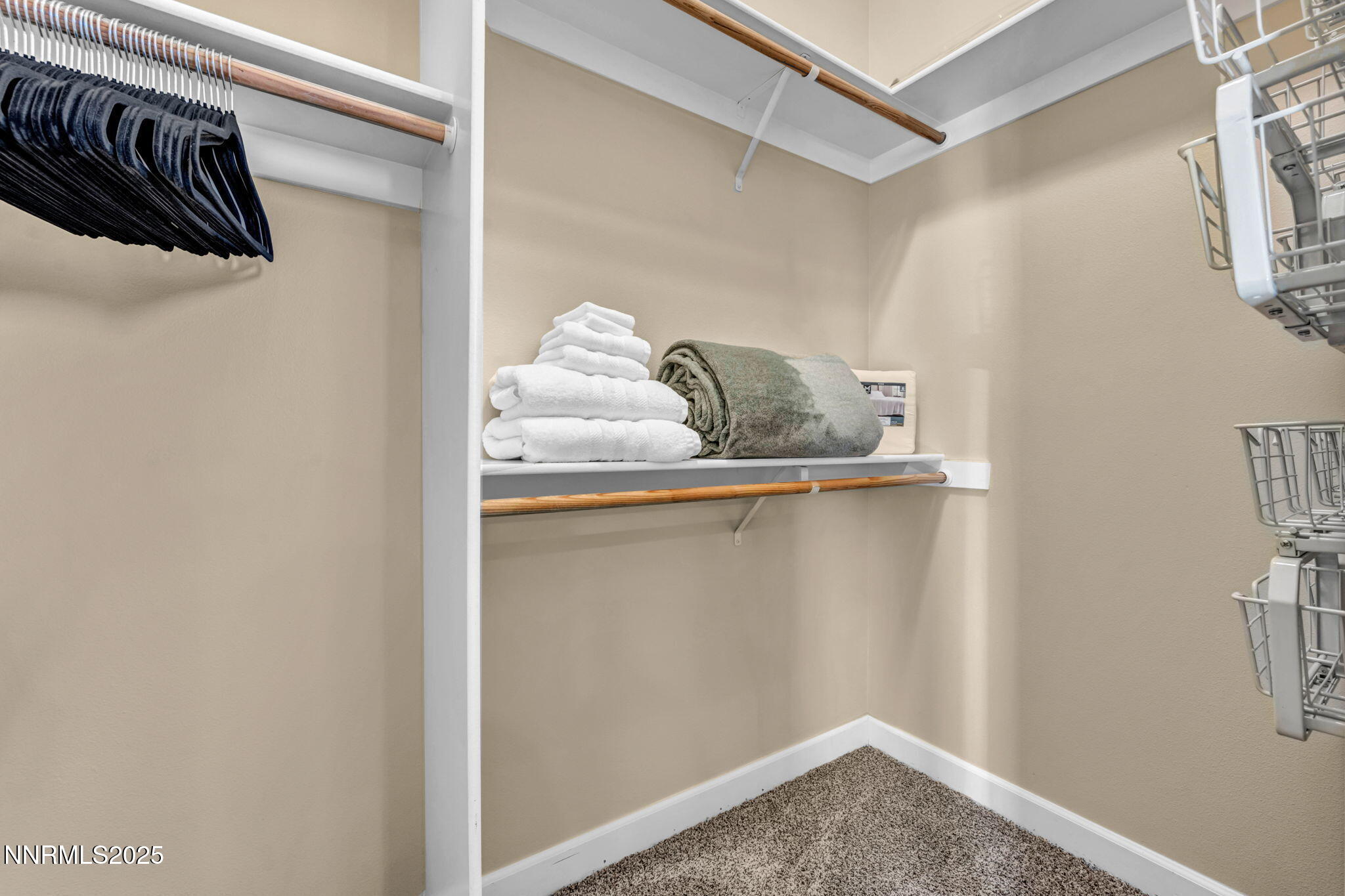 42-web-or-mls-1520-taos-ln