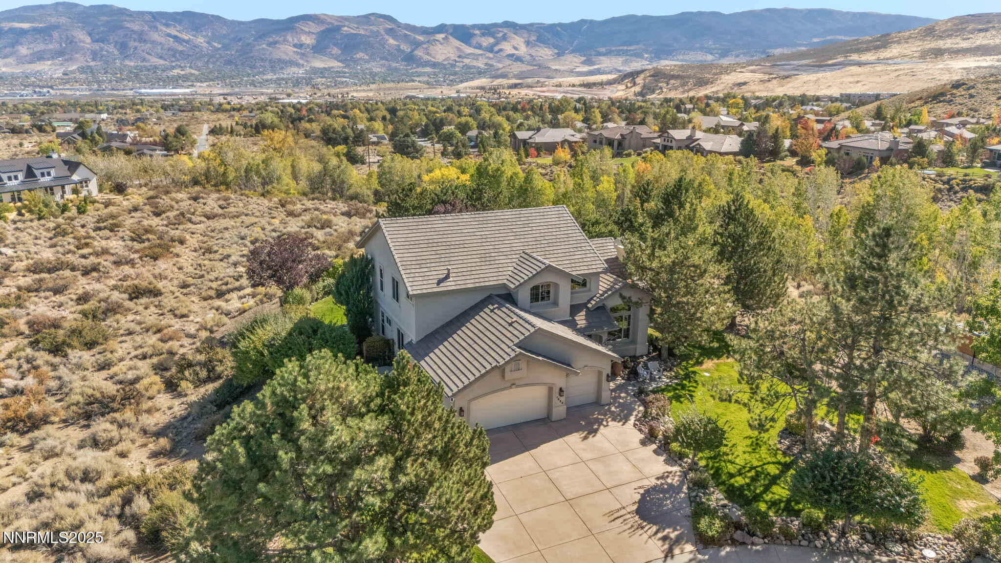 101-web-or-mls-1520-taos-ln (3)