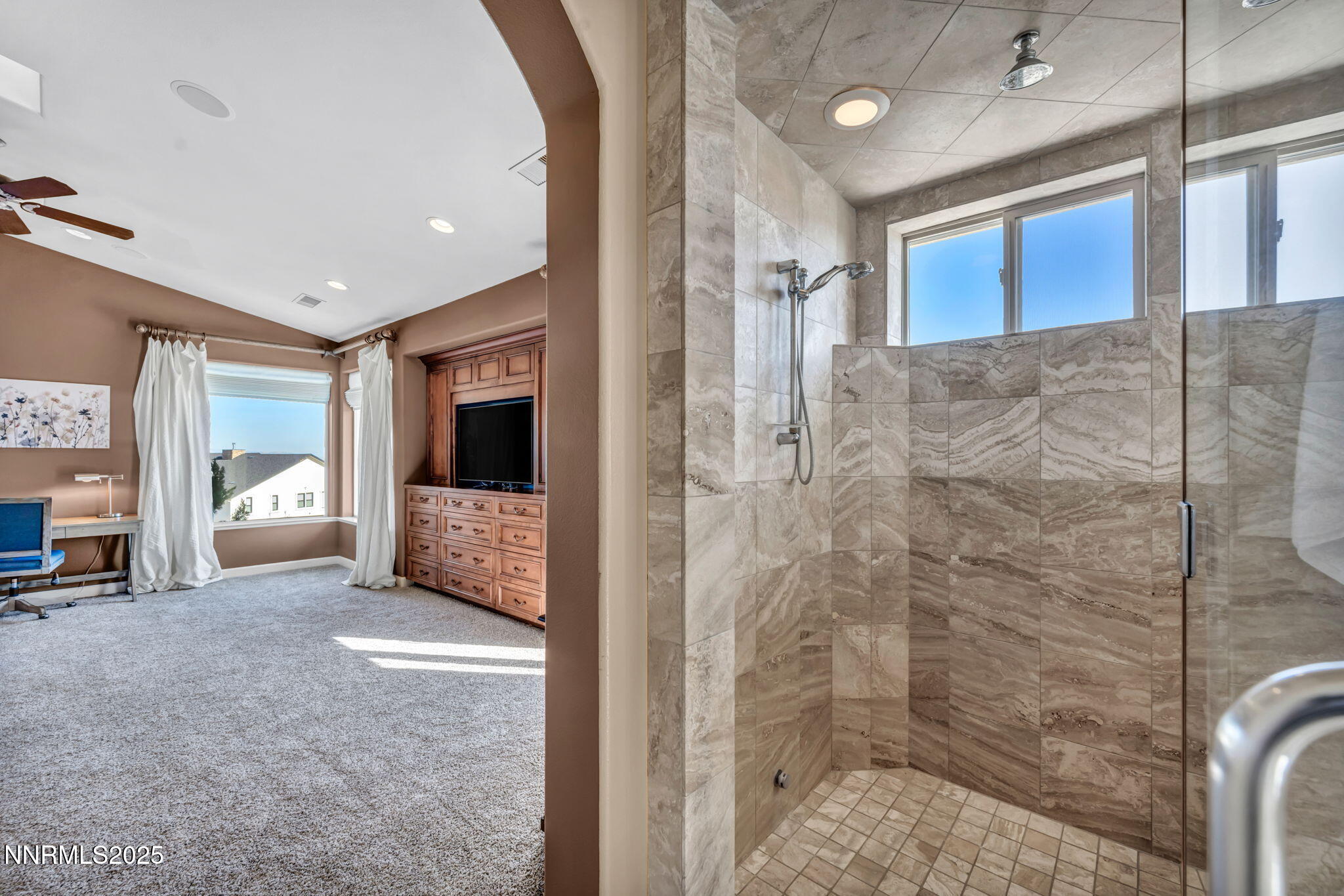 46-web-or-mls-1520-taos-ln