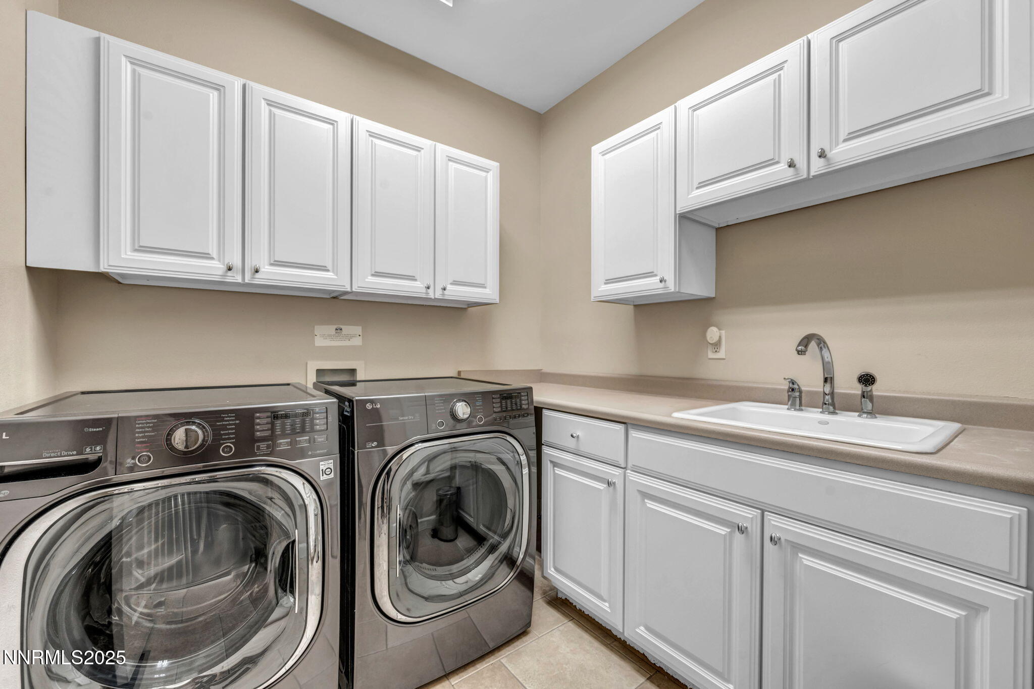 114-web-or-mls-1520-taos-ln