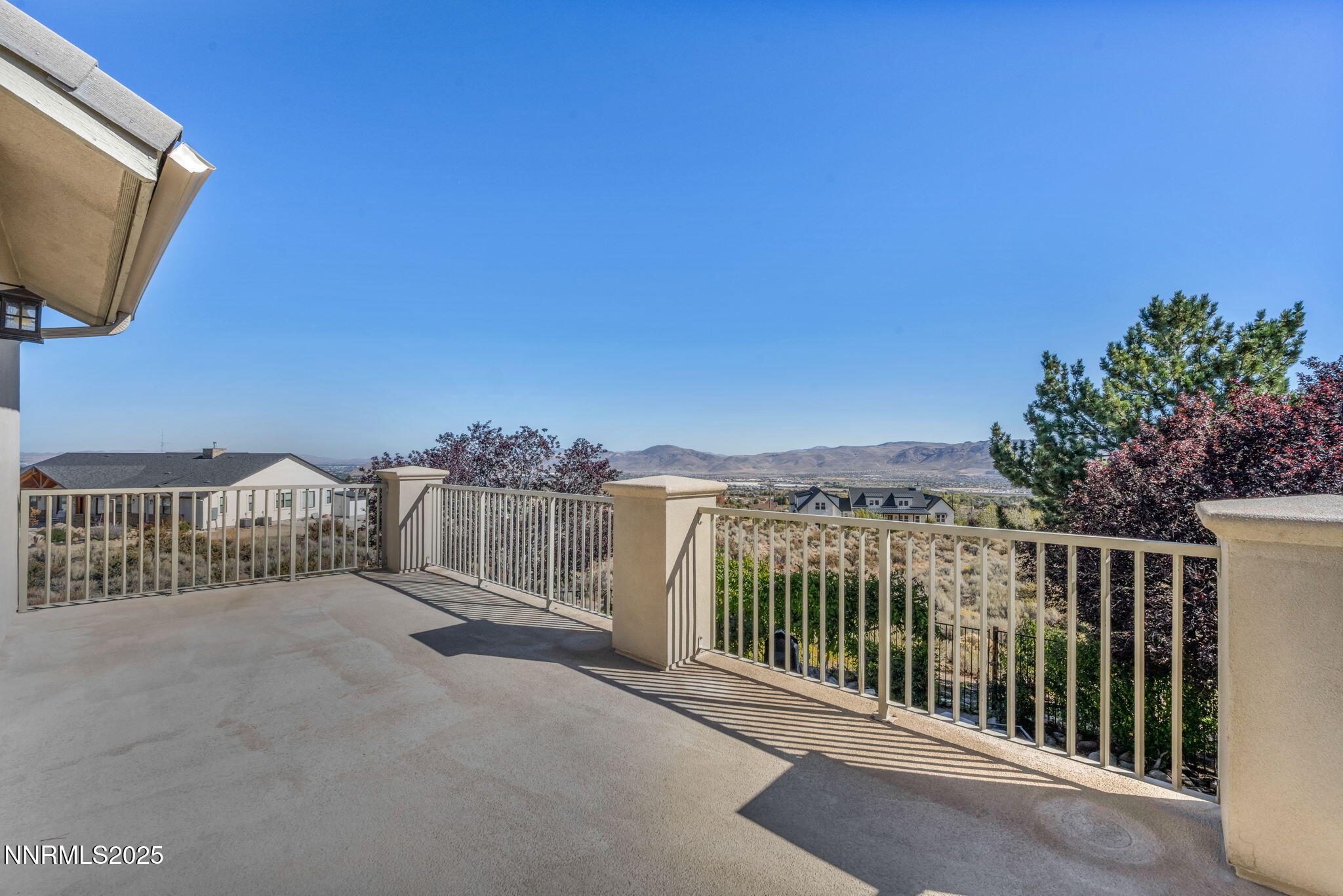 40-web-or-mls-1520-taos-ln (2)