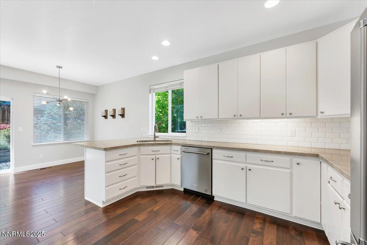 17-4559 Village Green Pkwy Reno NV 89519