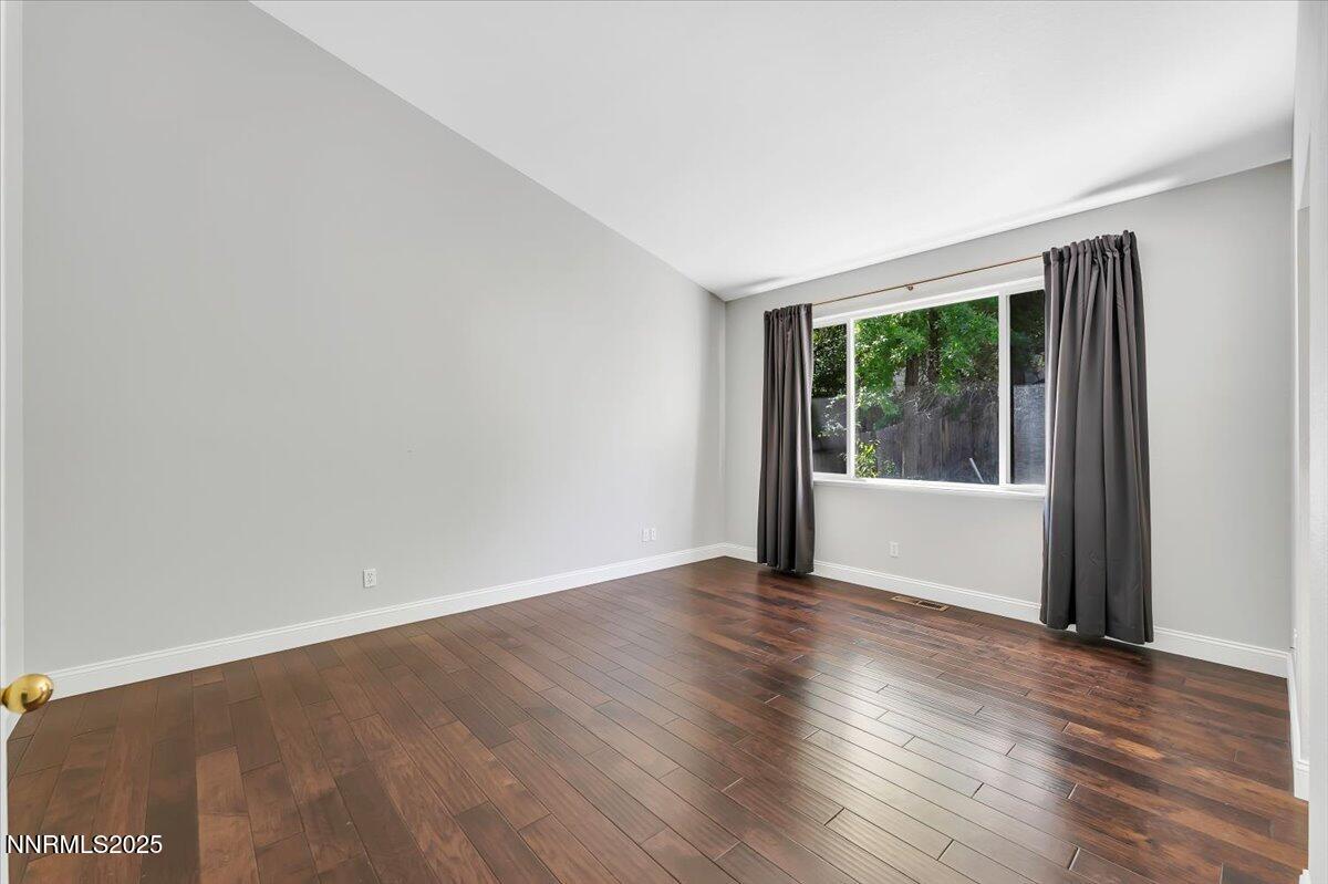 19-4559 Village Green Pkwy Reno NV 89519