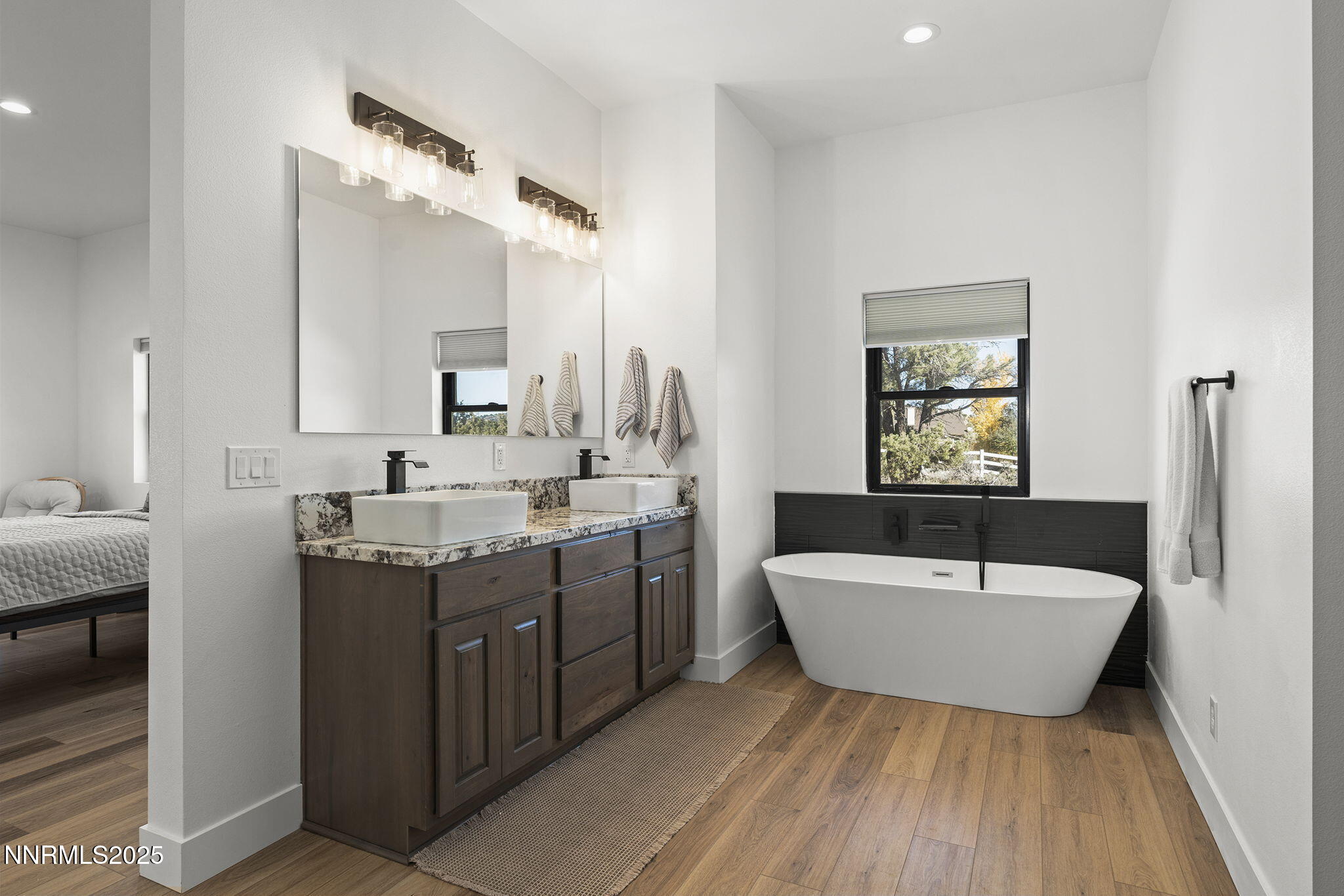 19-web-or-mls-_DSC2504