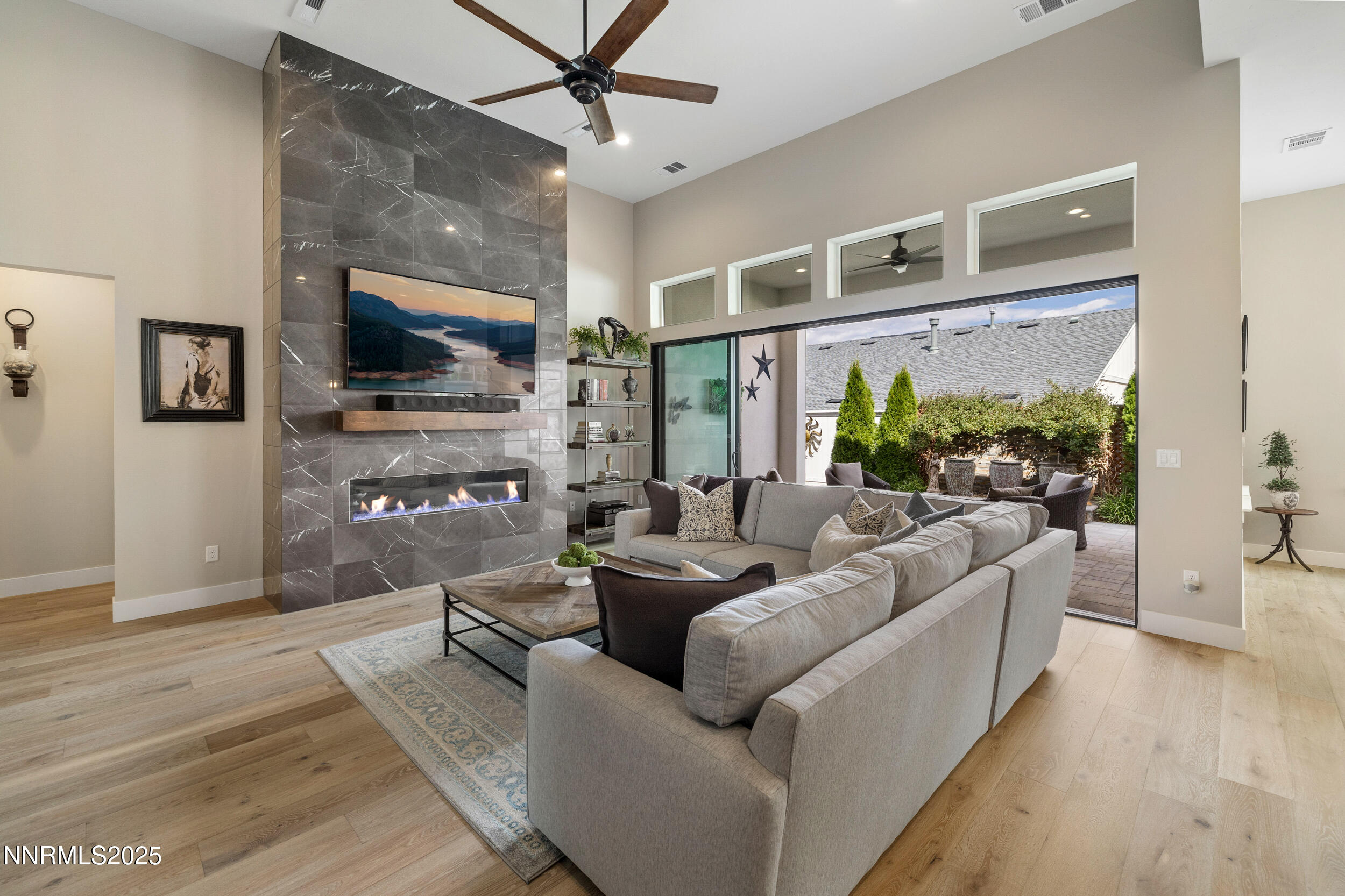 20-print-6114 Triple Crown-20