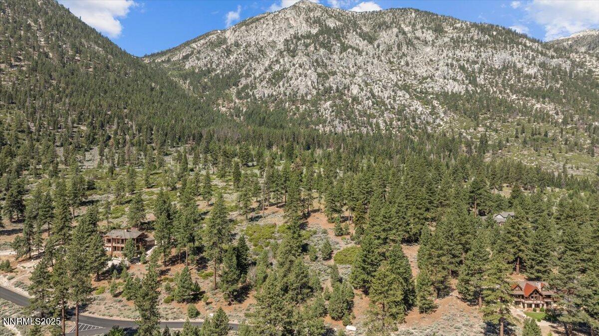 490 Nature'S Edge Road