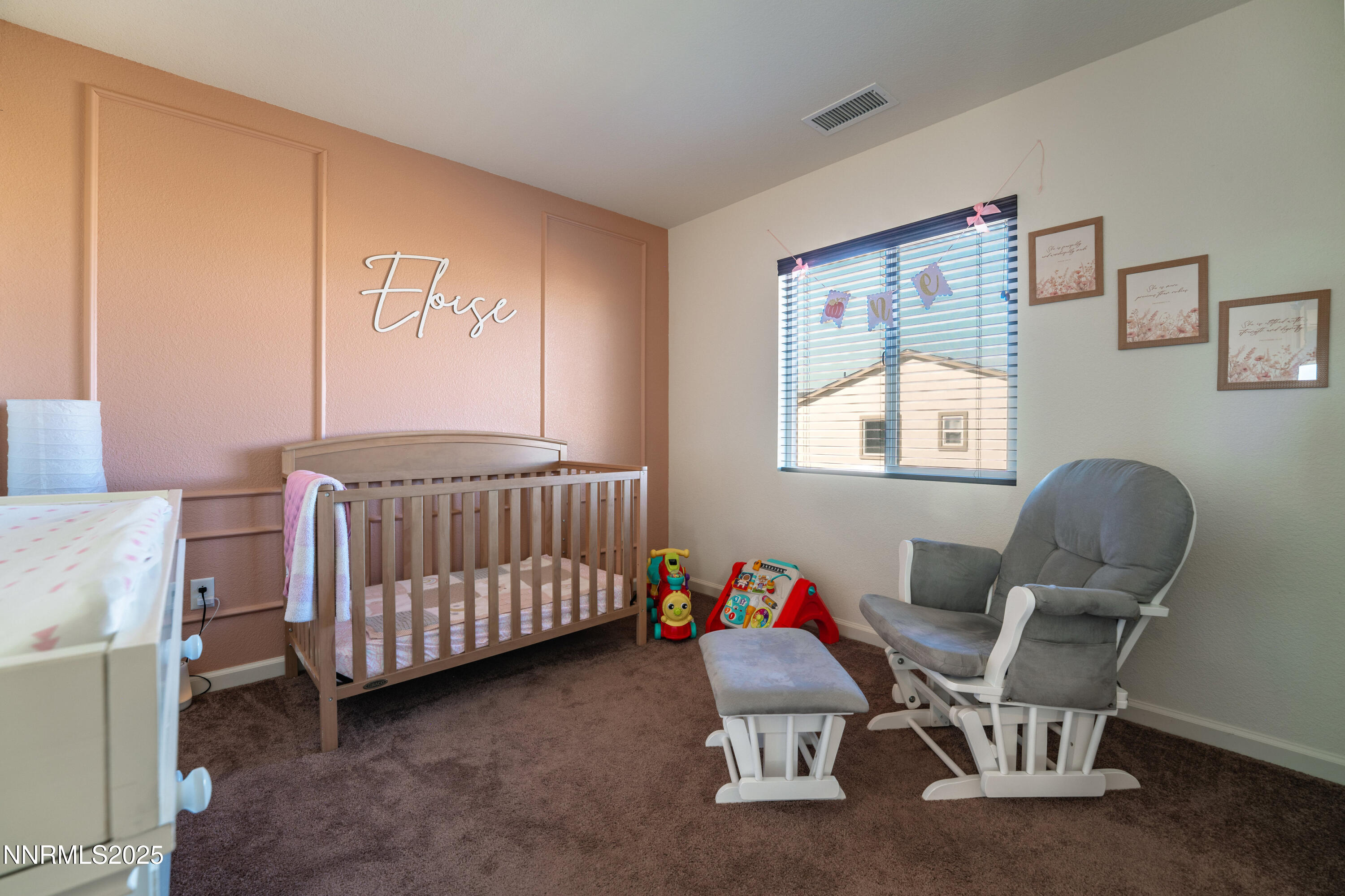 027_022_909_convair-22_886_784