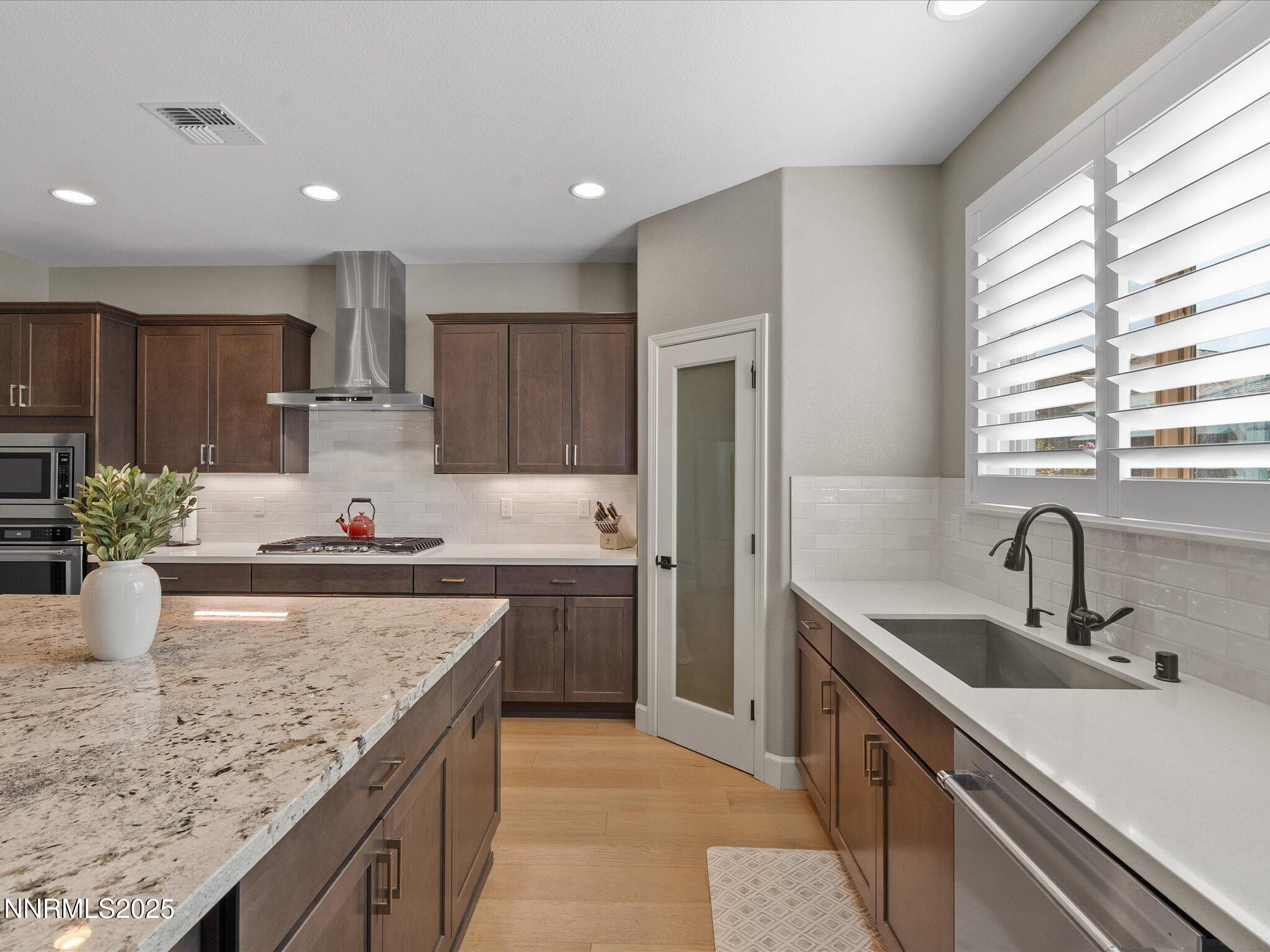 12-11167 Grazing Cattle Ln-129