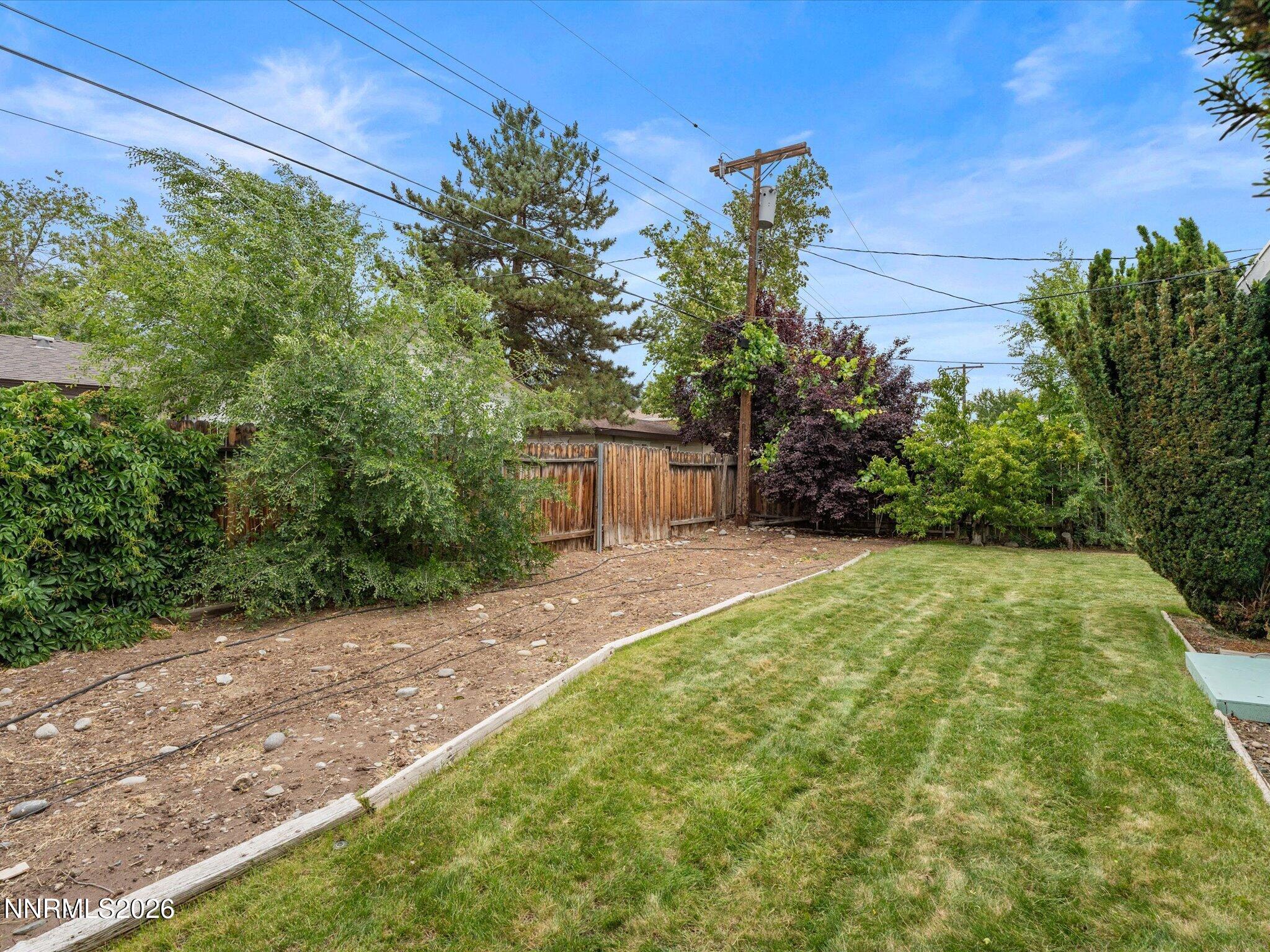 33-1675 Harvard Wy-132