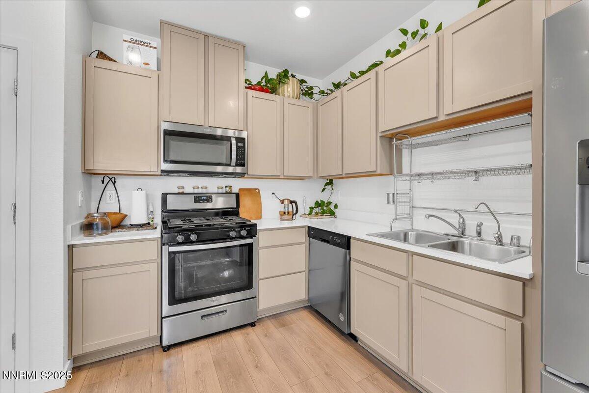 11-8838 Wolf Moon Dr Reno NV 89506 (11 o