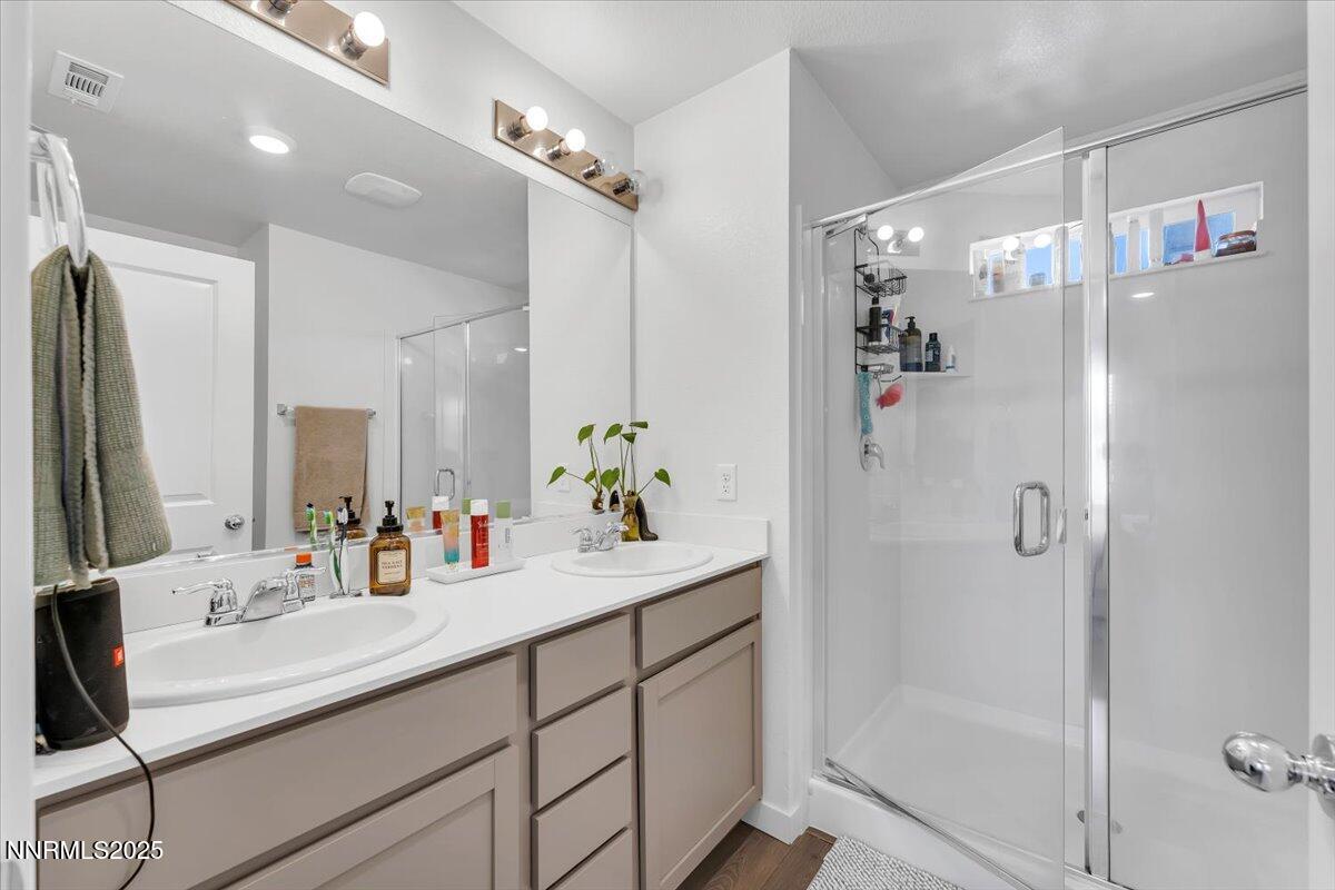 16-8838 Wolf Moon Dr Reno NV 89506 (16 o