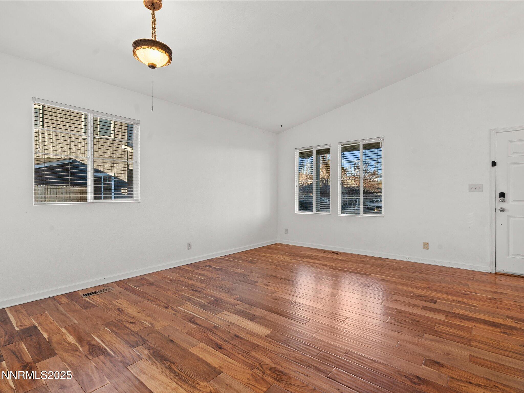 07-7260 Winterhill Ct-106