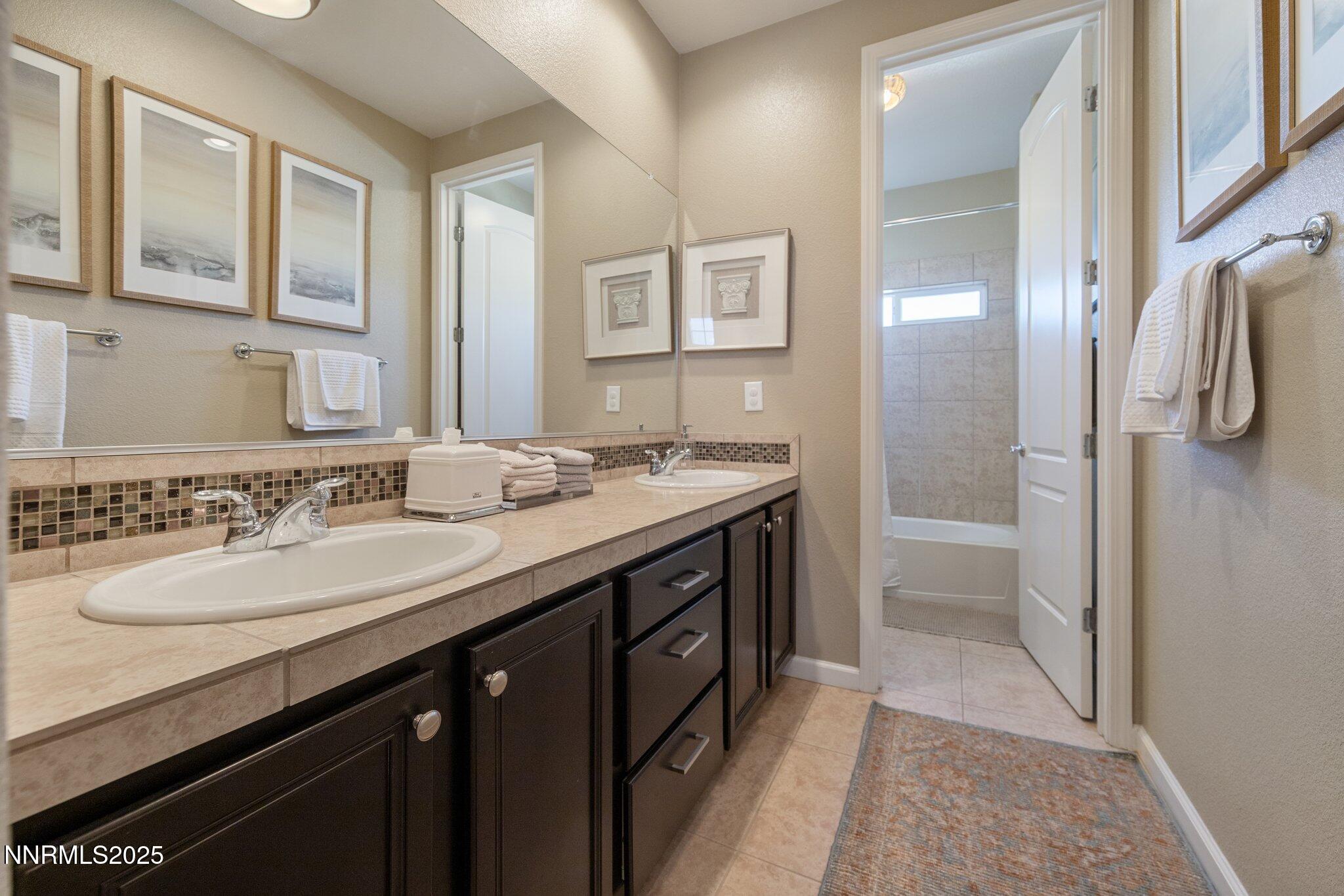 32-web-or-mls-9845-copenhagen-way