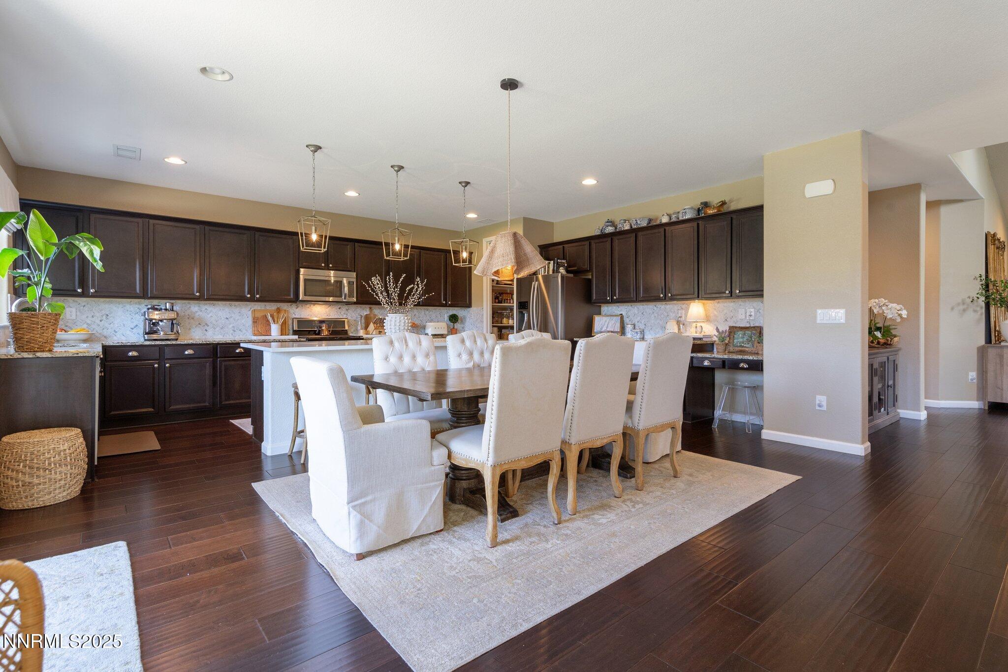 16-web-or-mls-9845-copenhagen-way