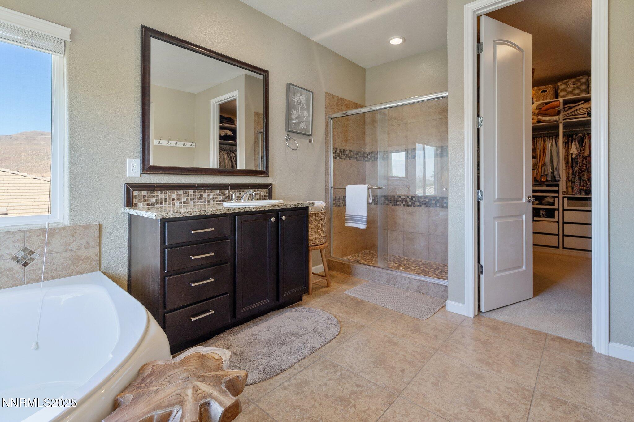 29-web-or-mls-9845-copenhagen-way