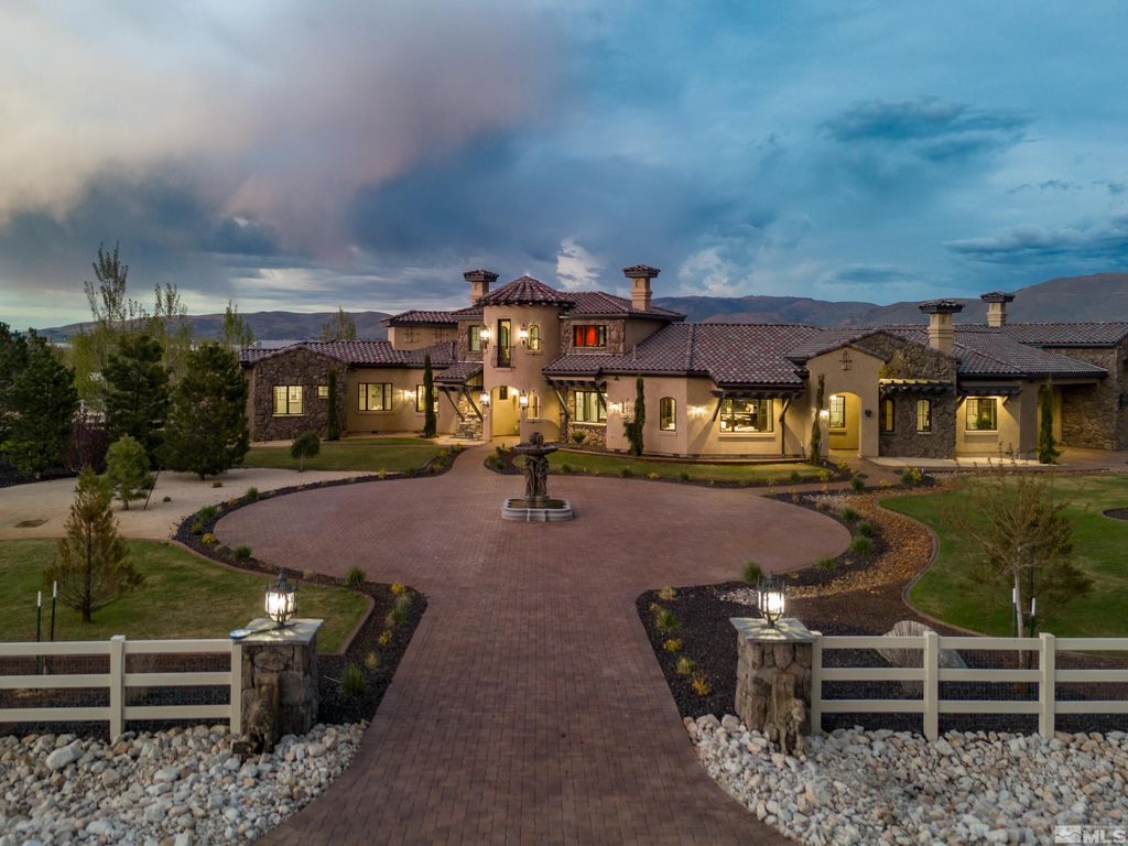 Photo of 18250 Lake Vista, Washoe Valley, NV 89704 (MLS # 240005900)