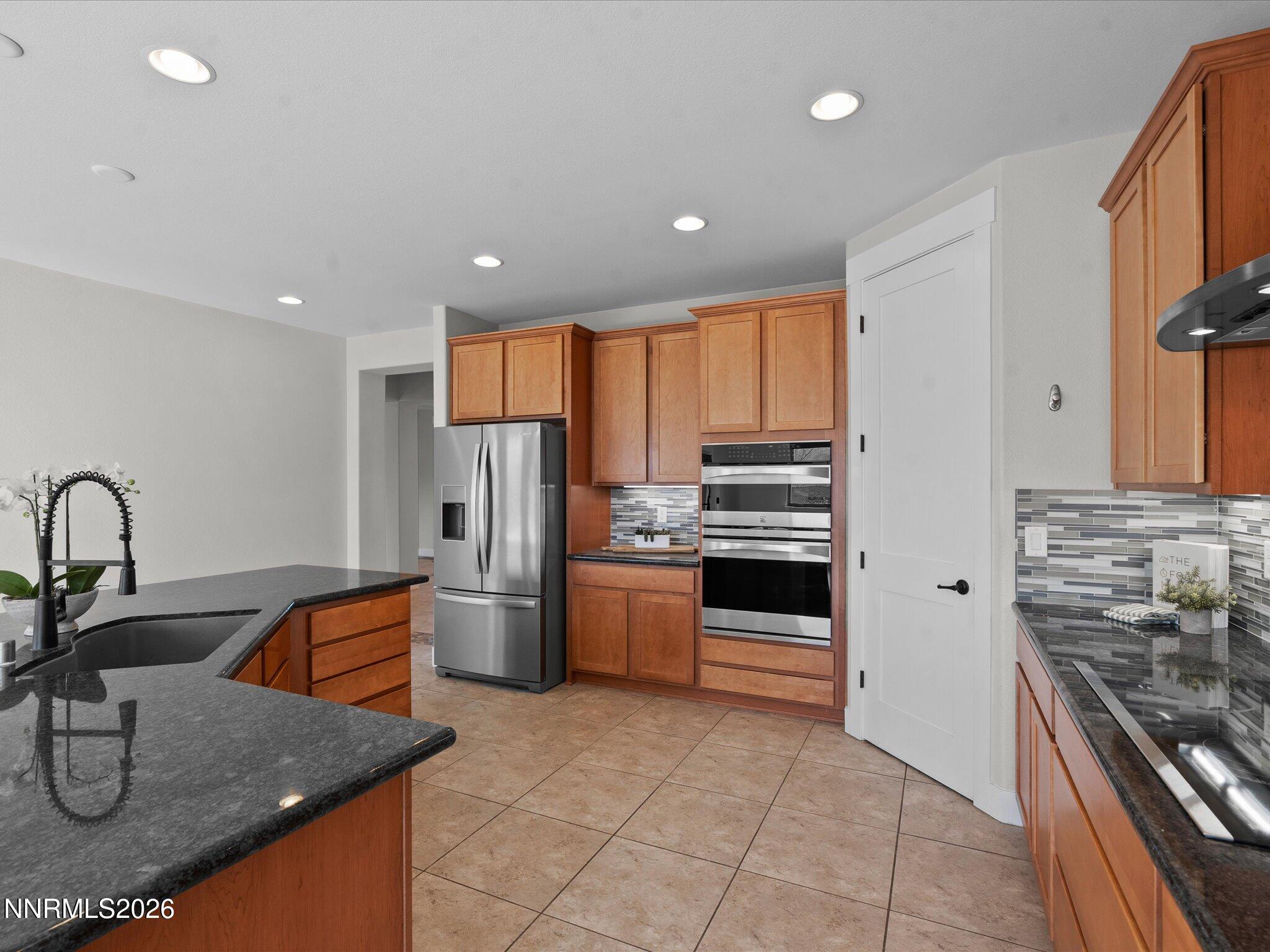 12-5585 E Hidden Valley Dr-132